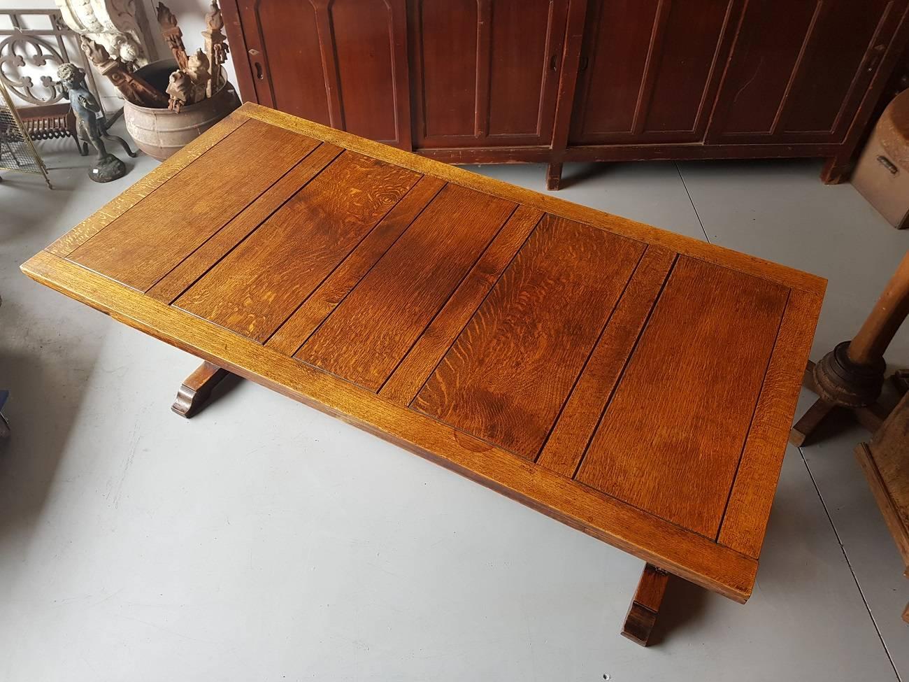 British Antique English Oak Dining Table with Barley Twisted Legs, Early 1900s