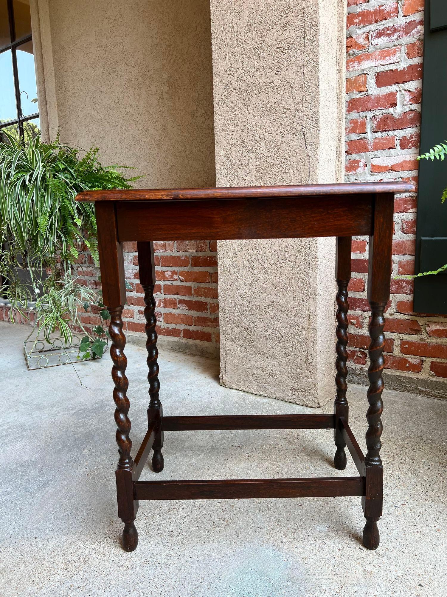 20th Century Antique English Oak End Side Lamp Table Barley Twist Rectangle Beveled Edge