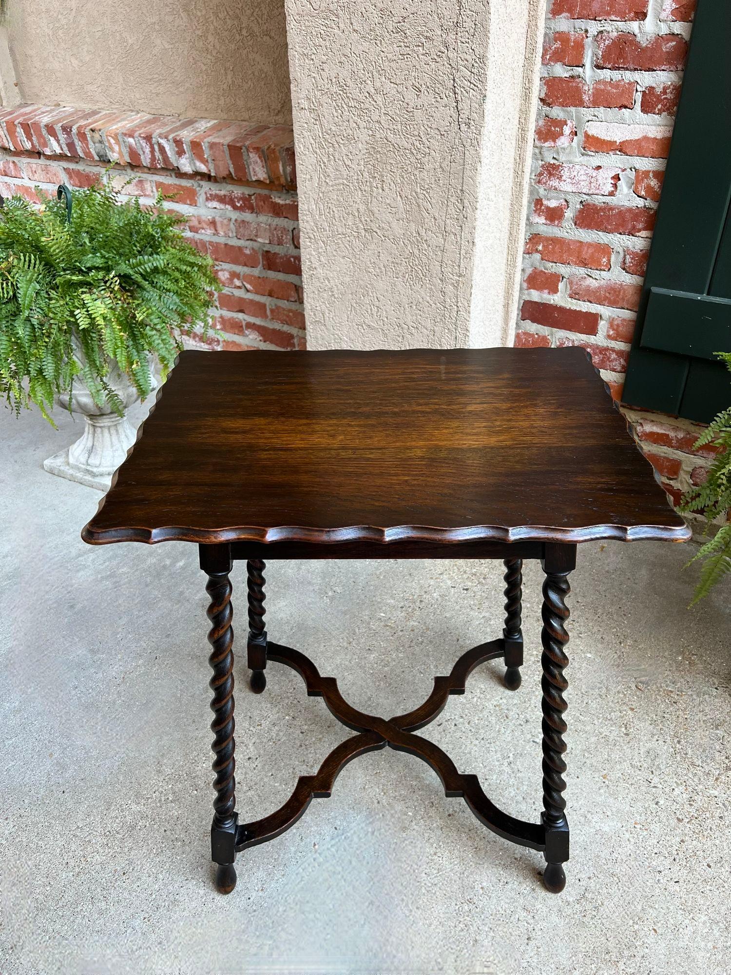British Antique English Oak End Side Table Barley Twist Scalloped Pie Crust Edge For Sale