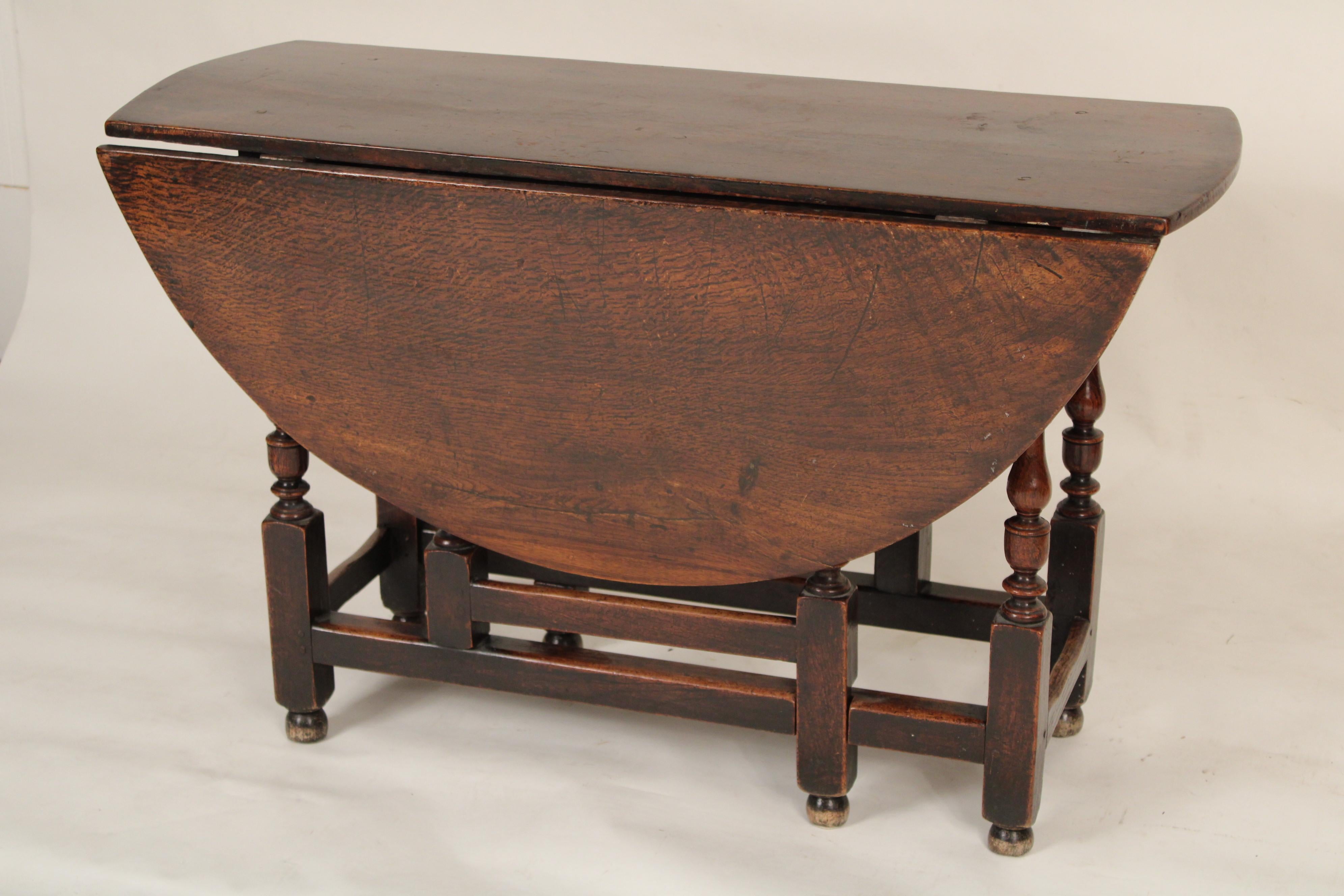 William and Mary Antique English Oak Gate Leg Table
