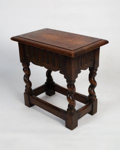 Antico Oak inglese James Shoolbred & Co. Sgabello per le articolazioni