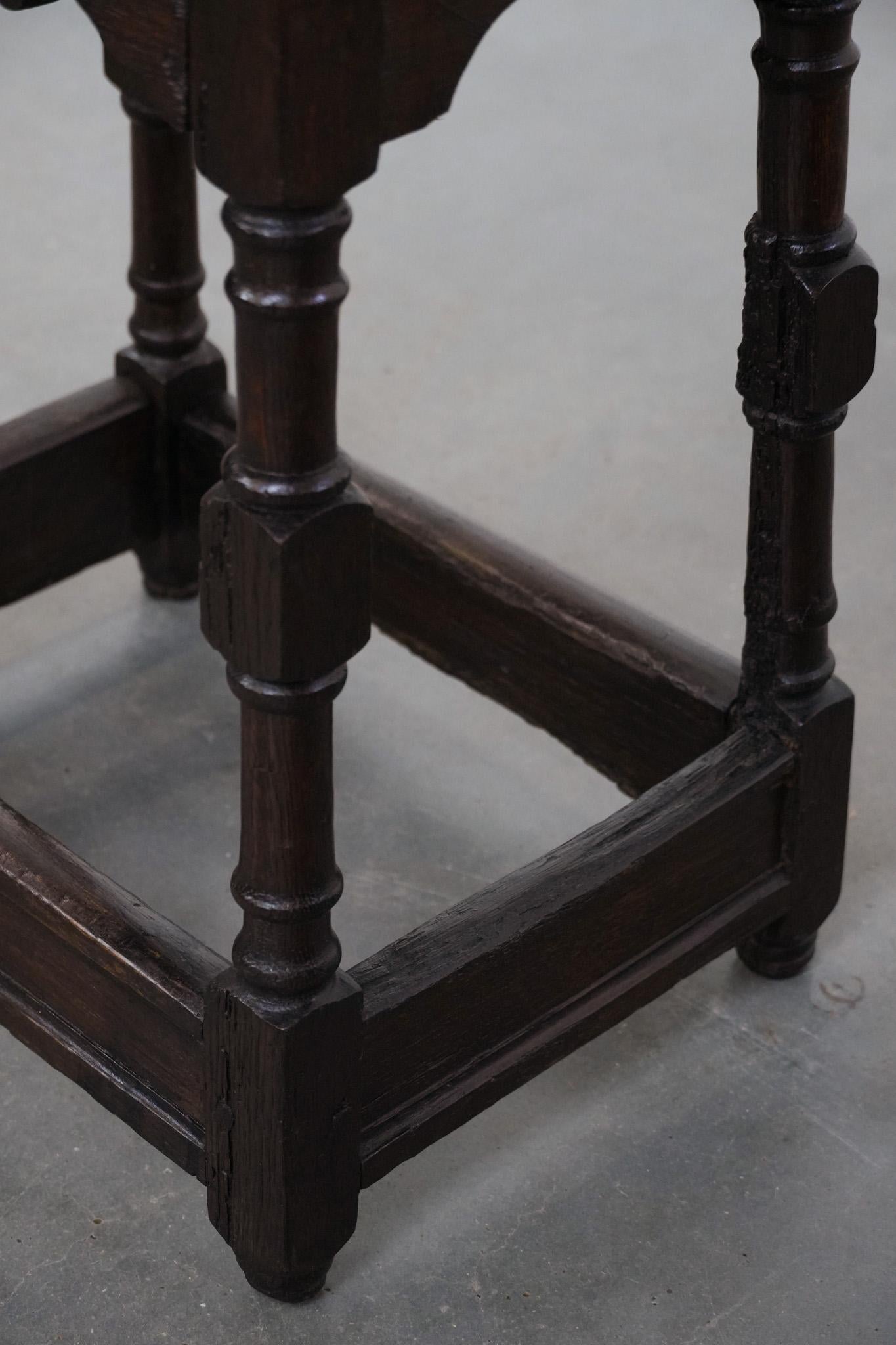 Antique English oak joint stool from the 18th century in vendita 7
