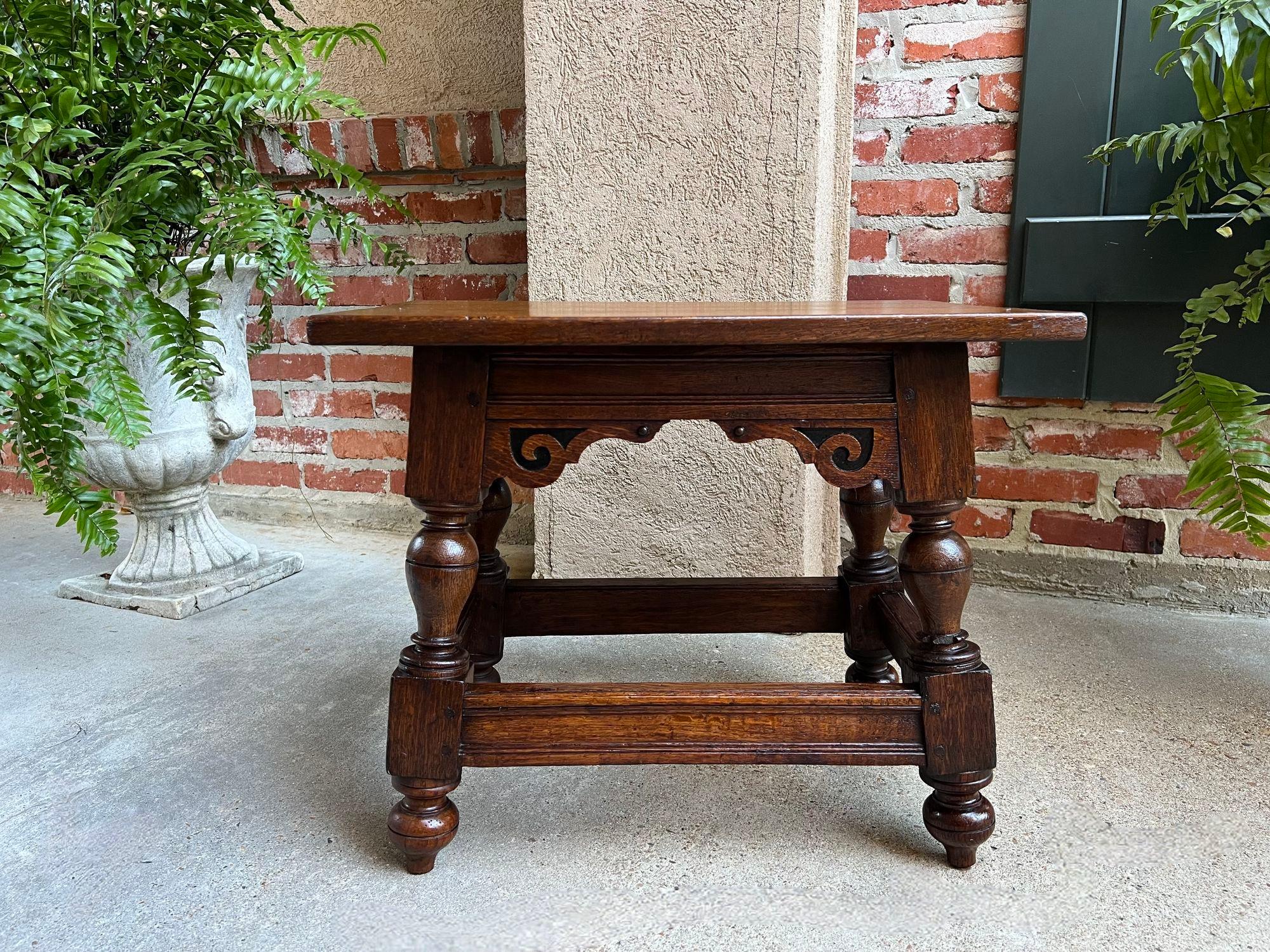 Antique English Oak Joint Stool Pegged Bench Side Table Carved Jacobean c1850 In Good Condition In Shreveport, LA