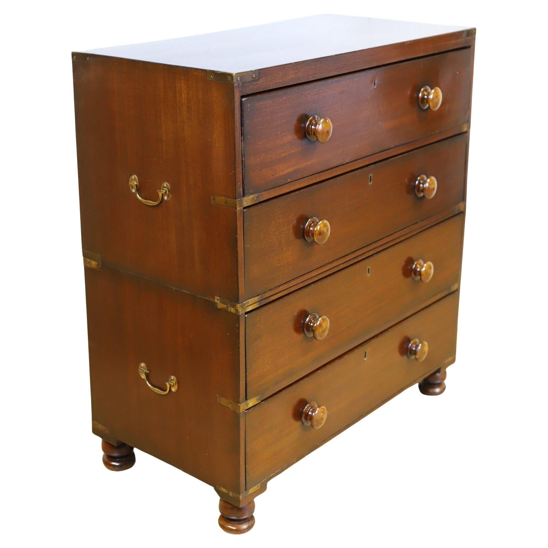 Antique English Oak Military Campaign Chest Of Drawers en vente