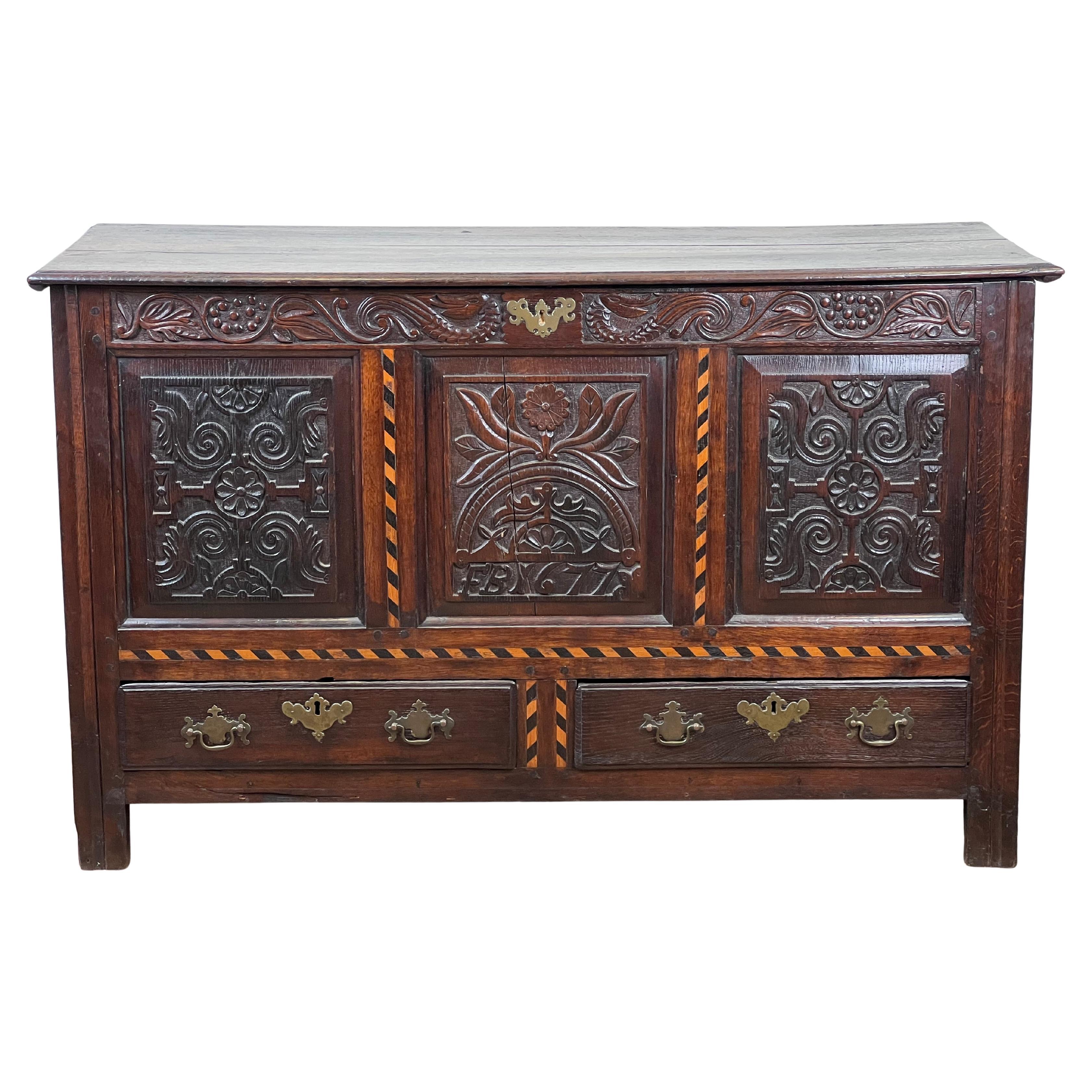 Ancienne commode anglaise en chêne avec incrustation de poteaux de barbier, vers 1677