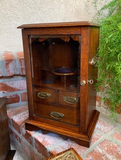 Antique English Oak Pipe Smoke Cabinet Card Game Box Humidor 1918 Plaque
