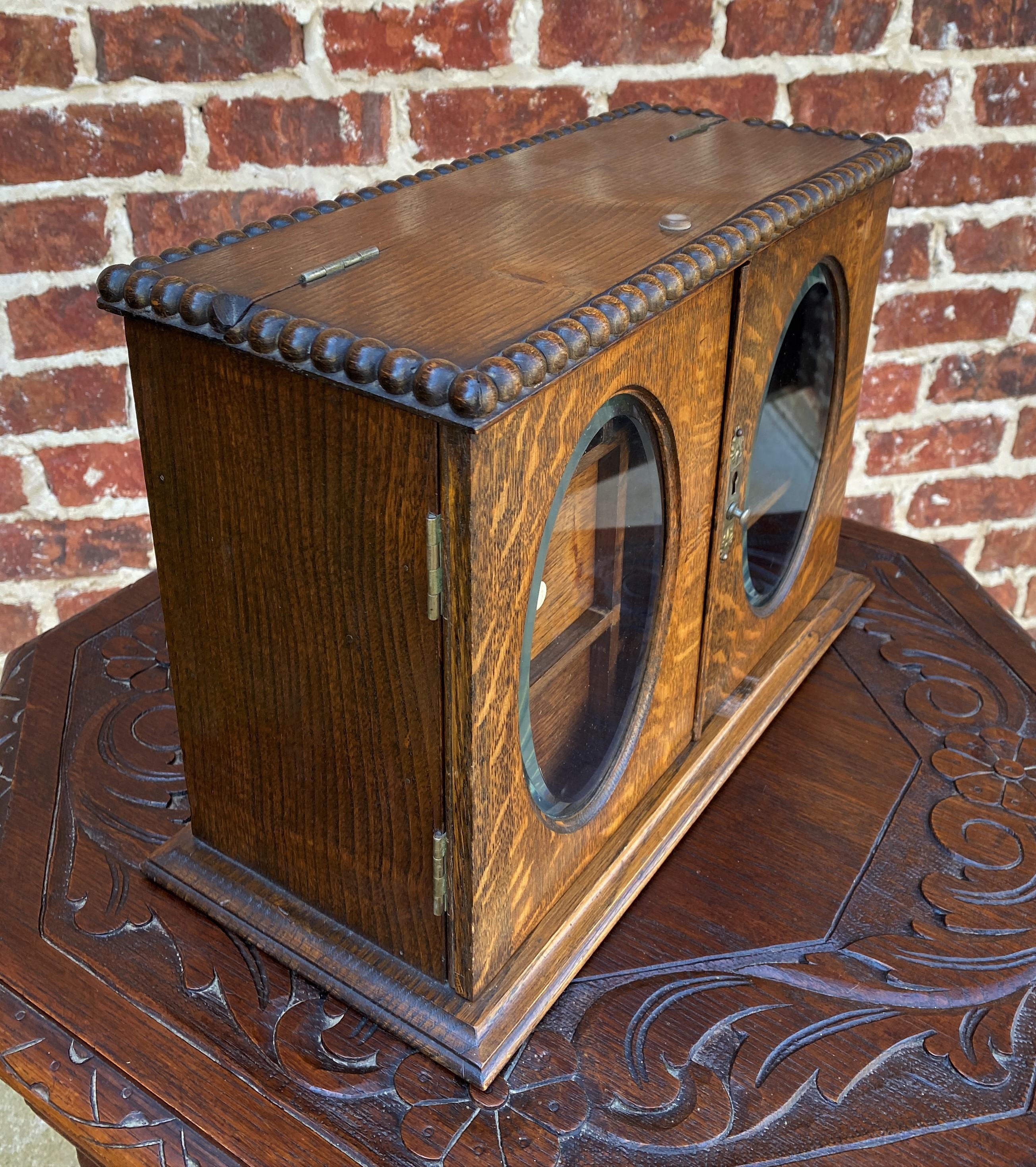 Antique English Oak Pipe Tobacco Smoker's Cabinet Game Card Box Humidor Jacobean In Good Condition In Tyler, TX