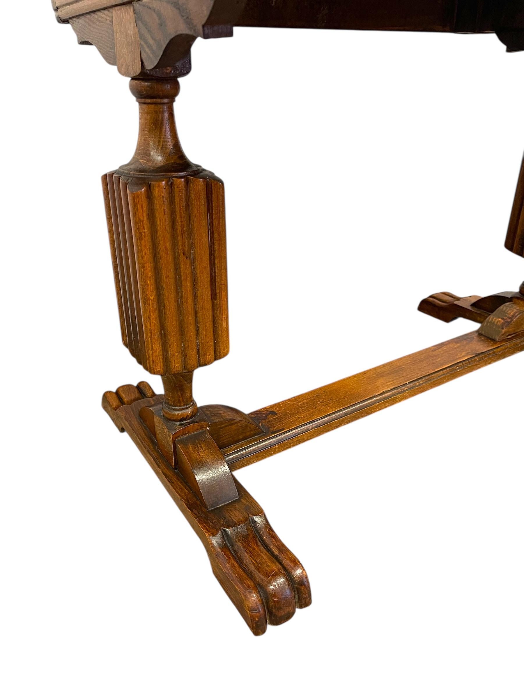Antico tavolino rettangolare in Oak inglese di Gordon Russell in vendita 1