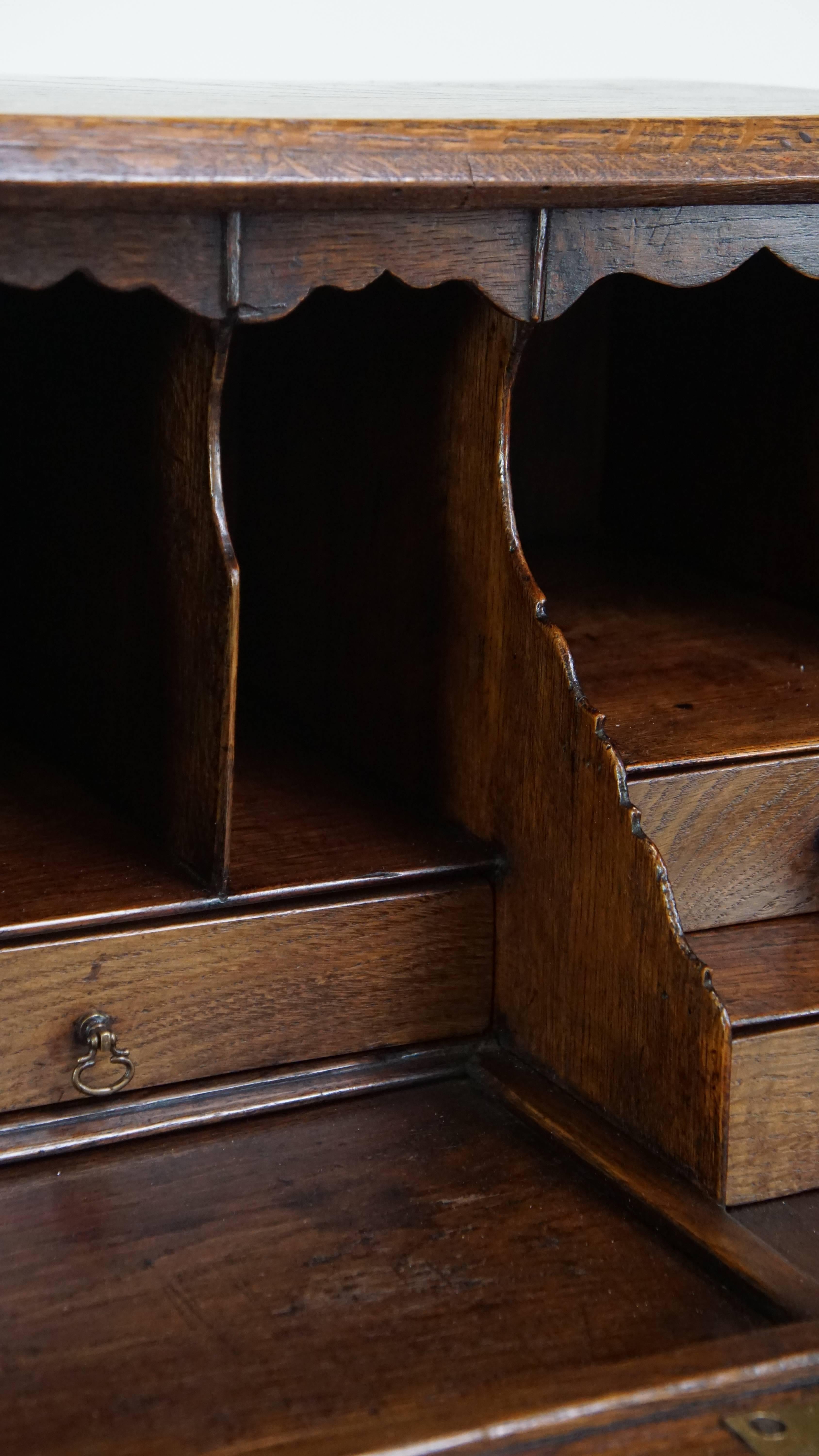 Antique English oak secretaire with stepped interior and working locks For Sale 6