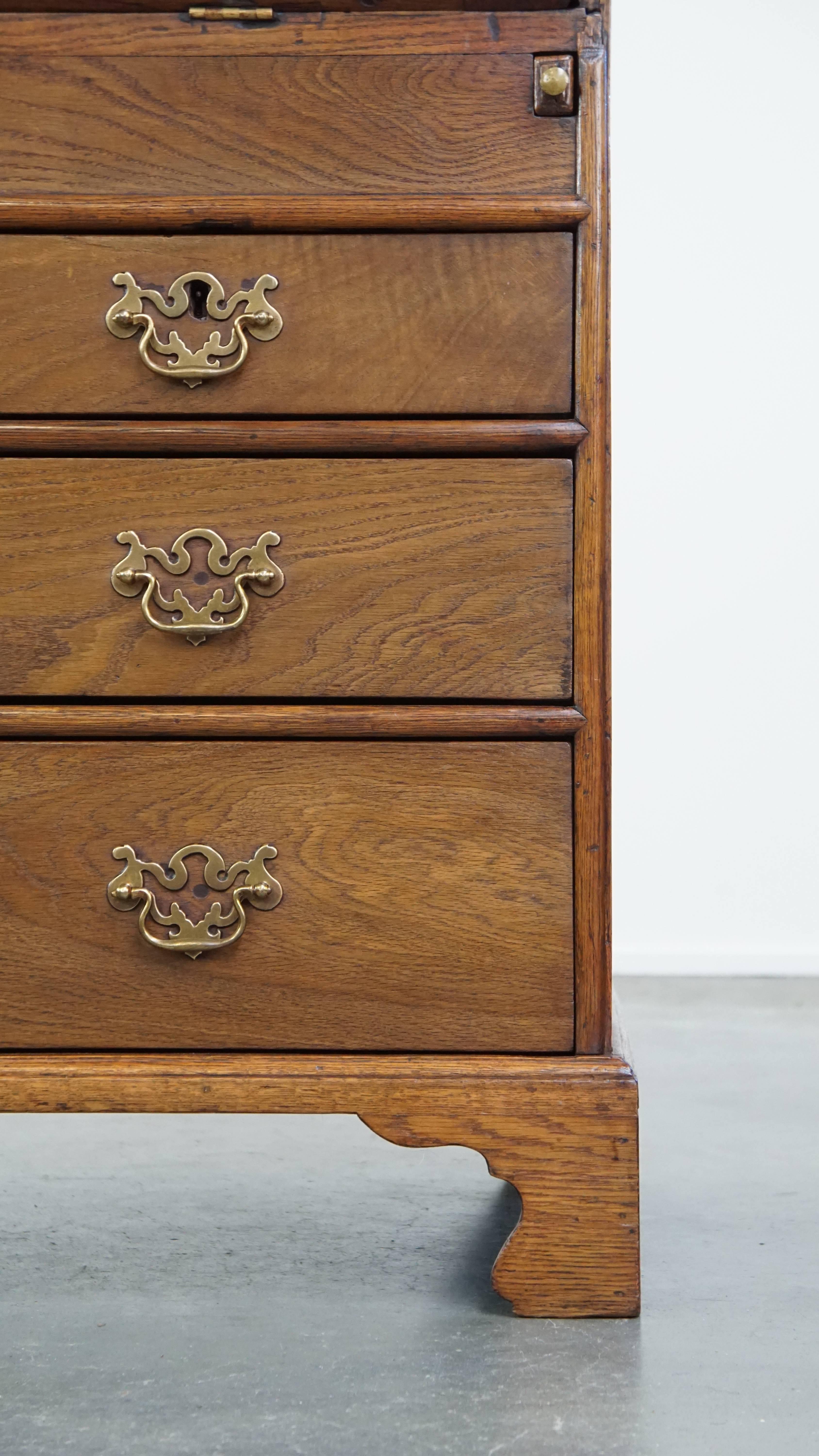 Antique English oak secretaire with stepped interior and working locks For Sale 3