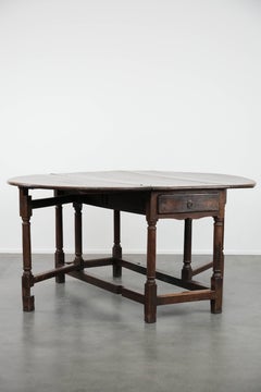 Antique English oak side/dining/gateleg table from the 18th century