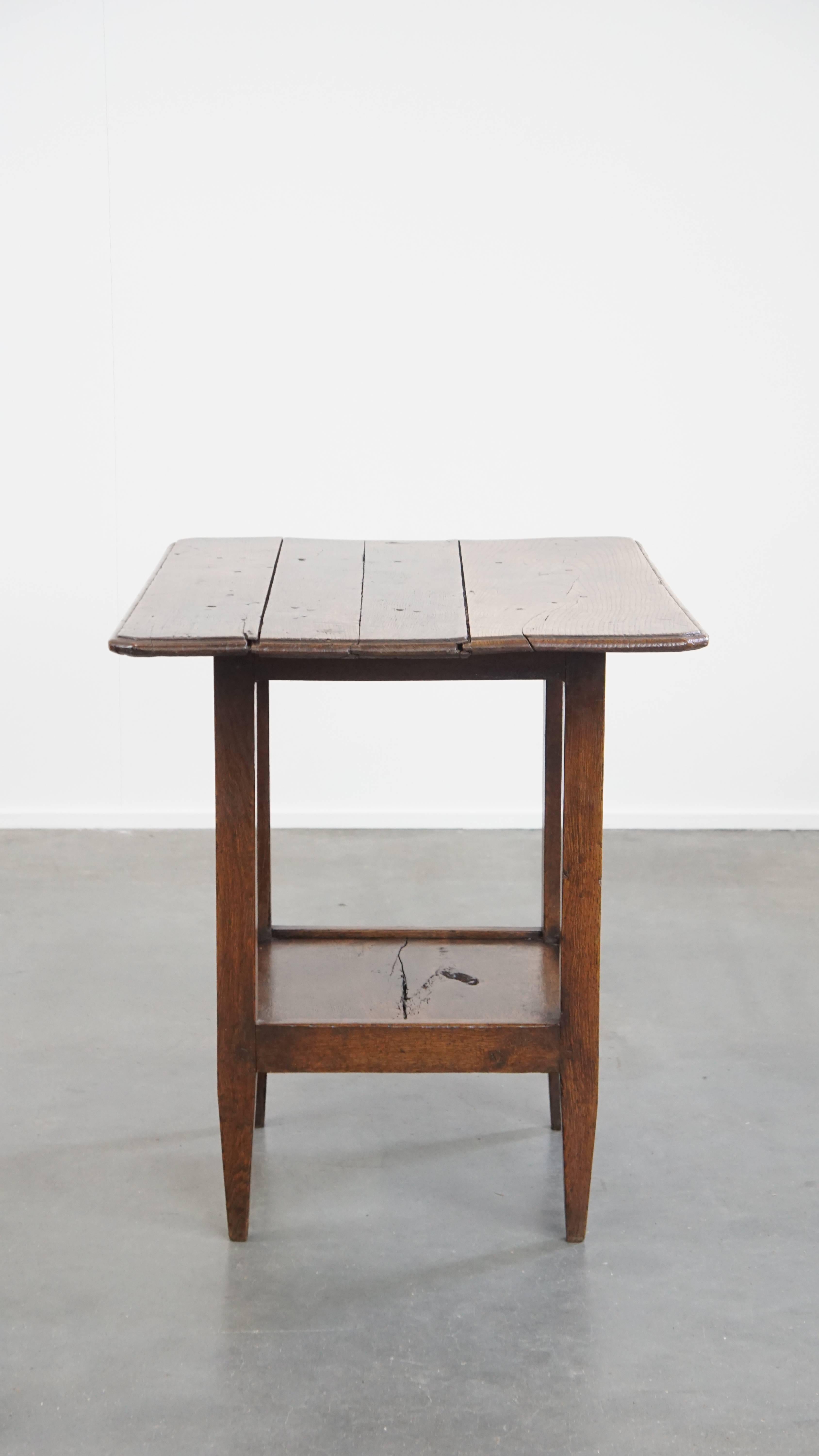 Romain classique Ancienne table d'appoint en Oak Oak de la fin du 18ème siècle en vente