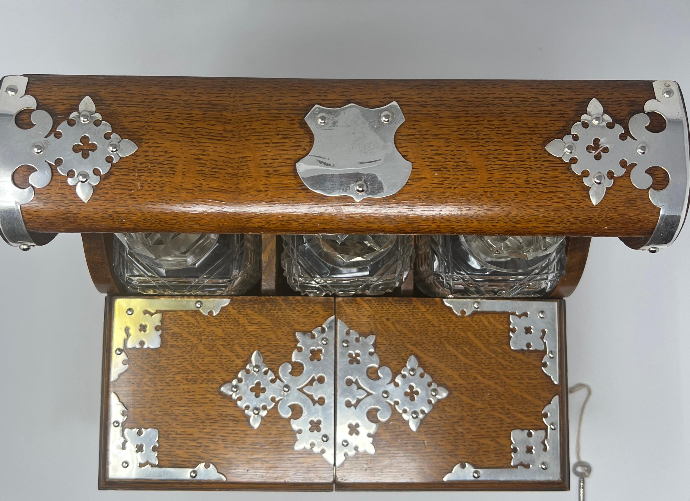 Antique English Oak & Silver Plated 2 Bottle Games Box Tantalus, Circa 1880. 1