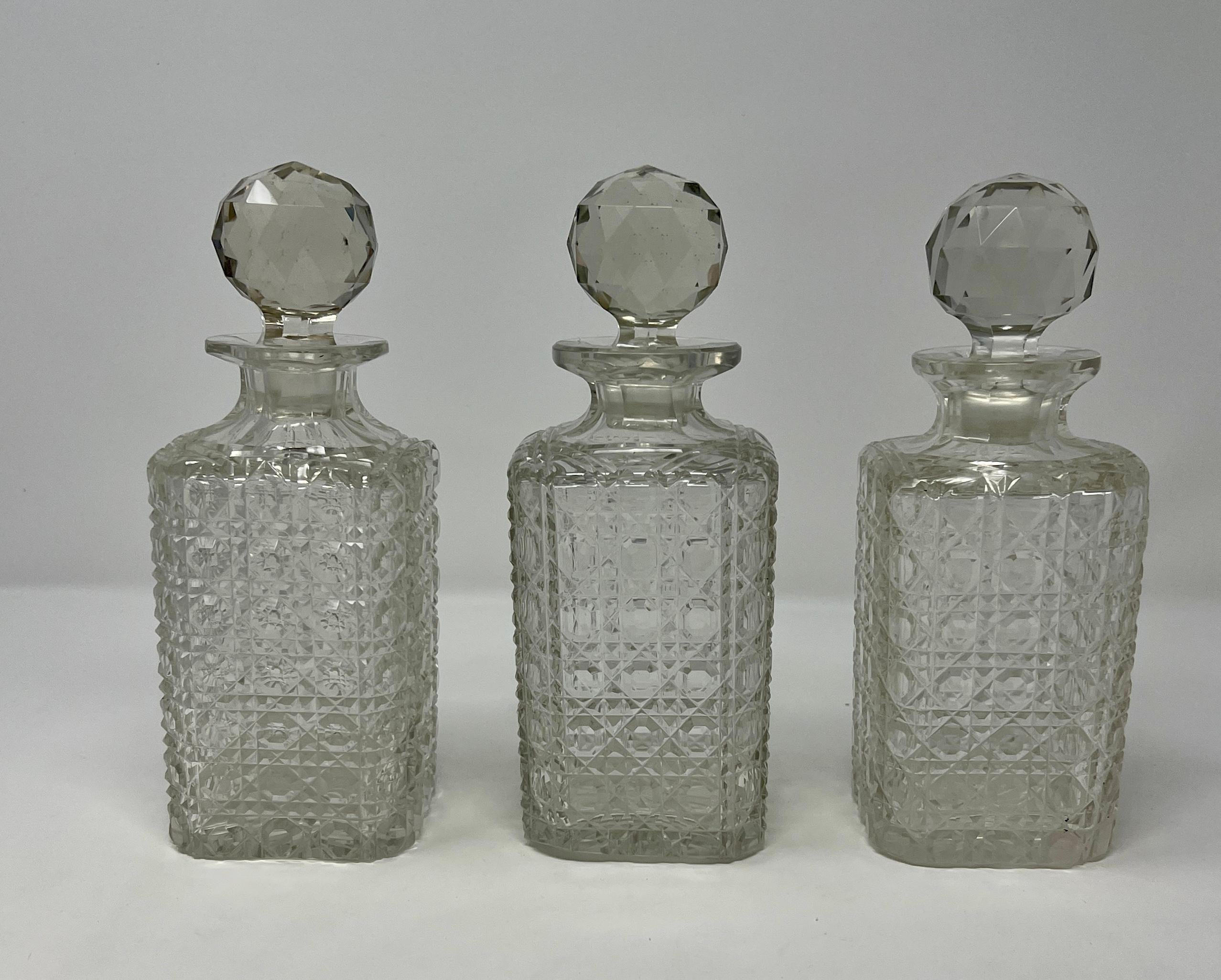 Antique English Oak & Silver Plated 2 Bottle Games Box Tantalus, Circa 1880. 3