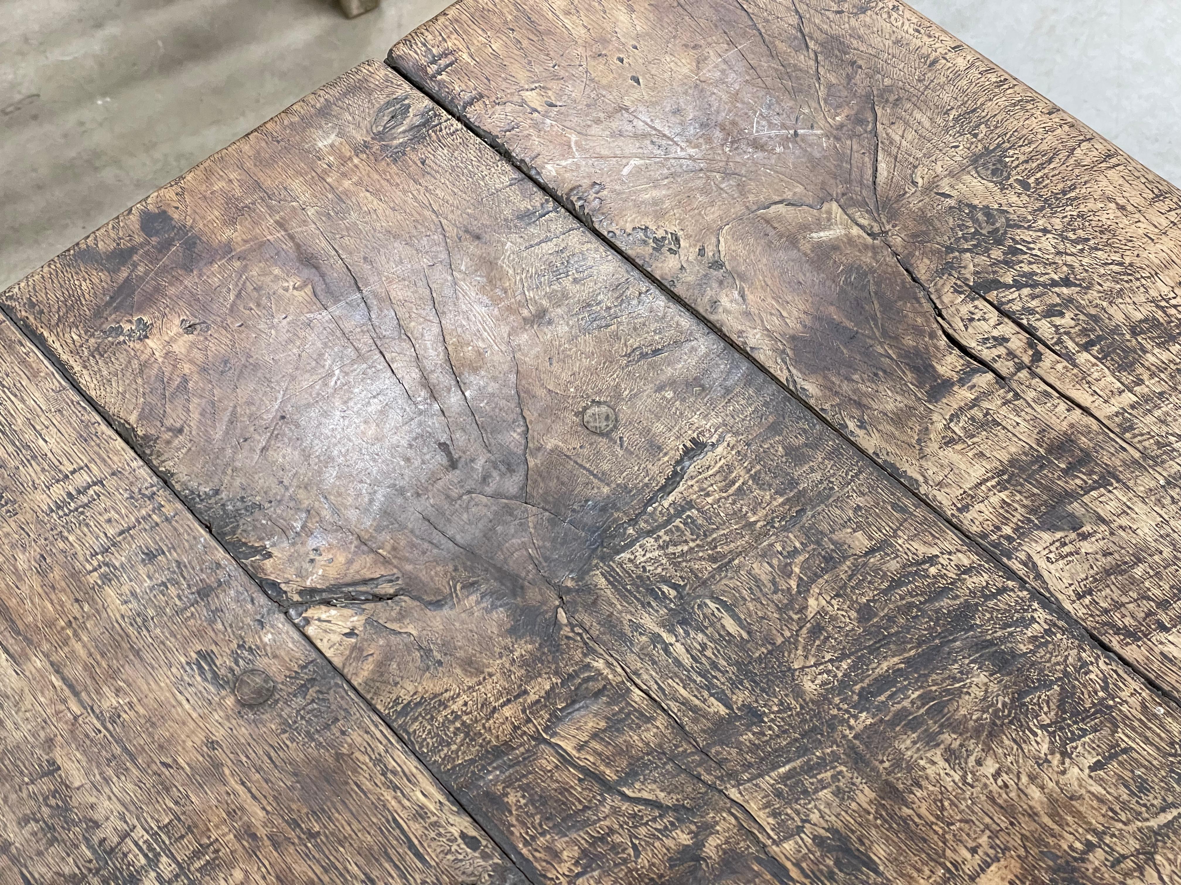 Antique English Oak Trestle Table In Good Condition For Sale In Calgary, Alberta