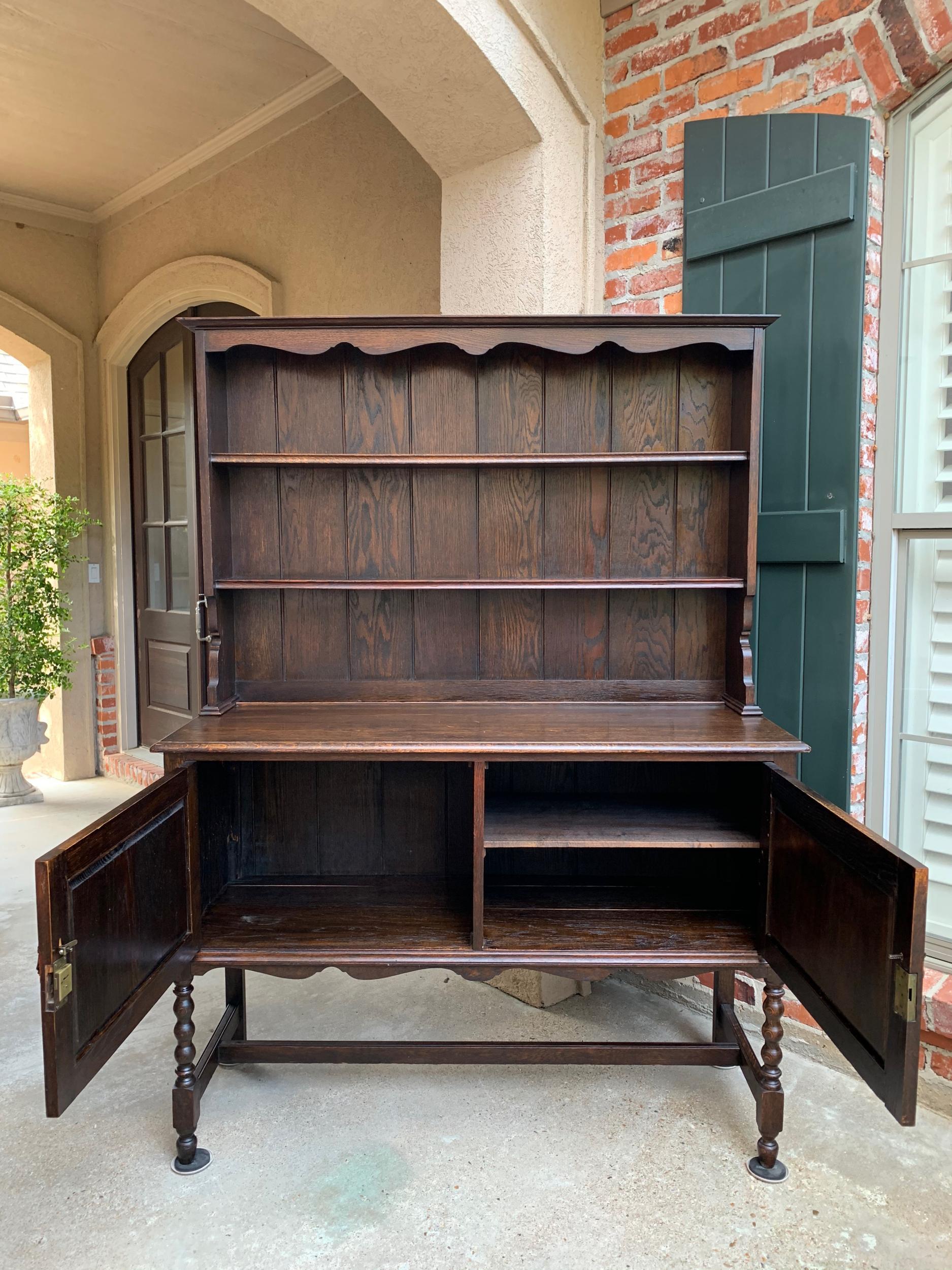 Antique English Oak Welsh Dresser Sideboard Buffet Jacobean Hutch 20th Century 3