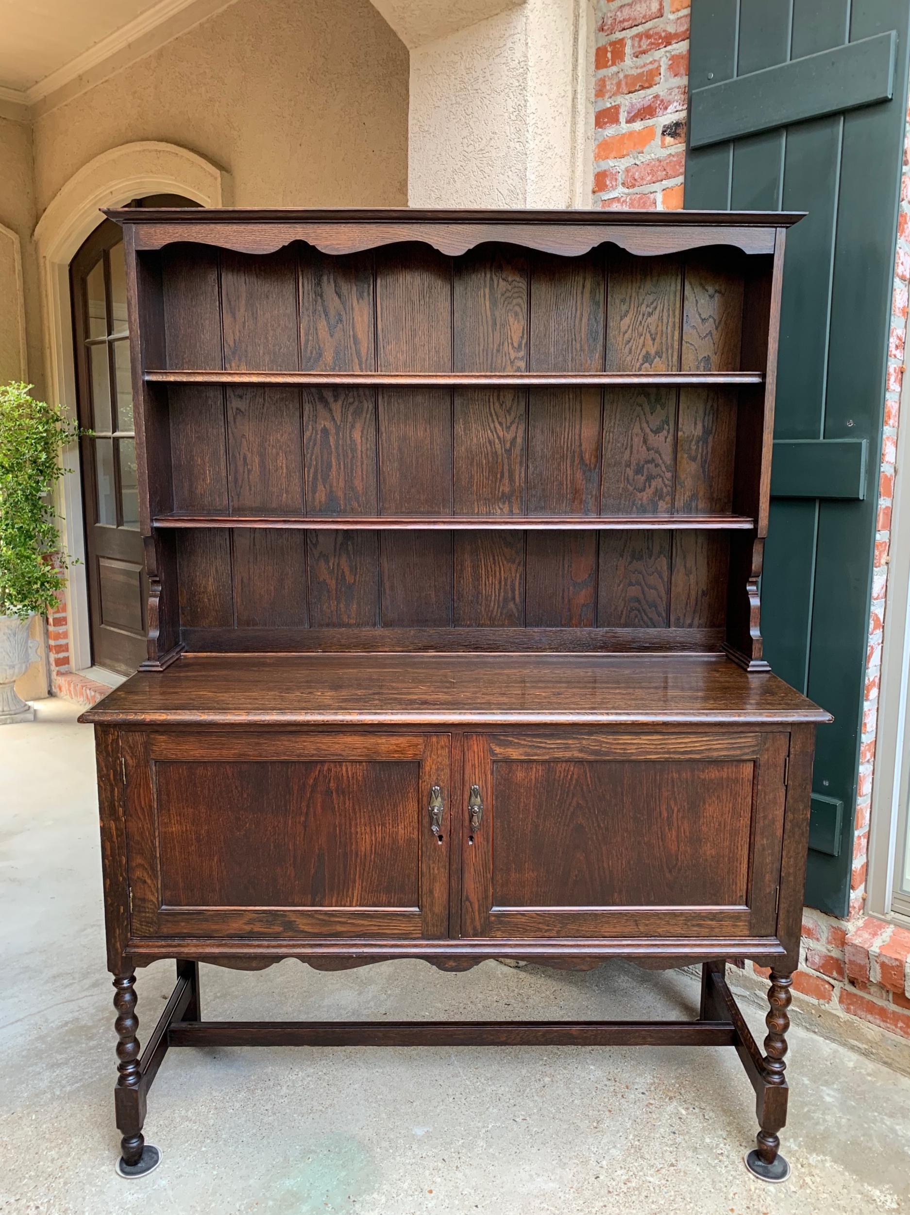 Antique English Oak Welsh Dresser Sideboard Buffet Jacobean Hutch 20th Century 6