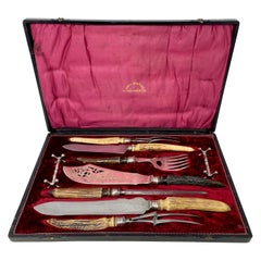 Set de sculpture à manche en corne dans un coffret, Antiquités anglaises, Circa 1860.