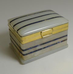 Antico tavolo inglese in onice, lapislazzuli e argento dorato Vesta di George Betjemann