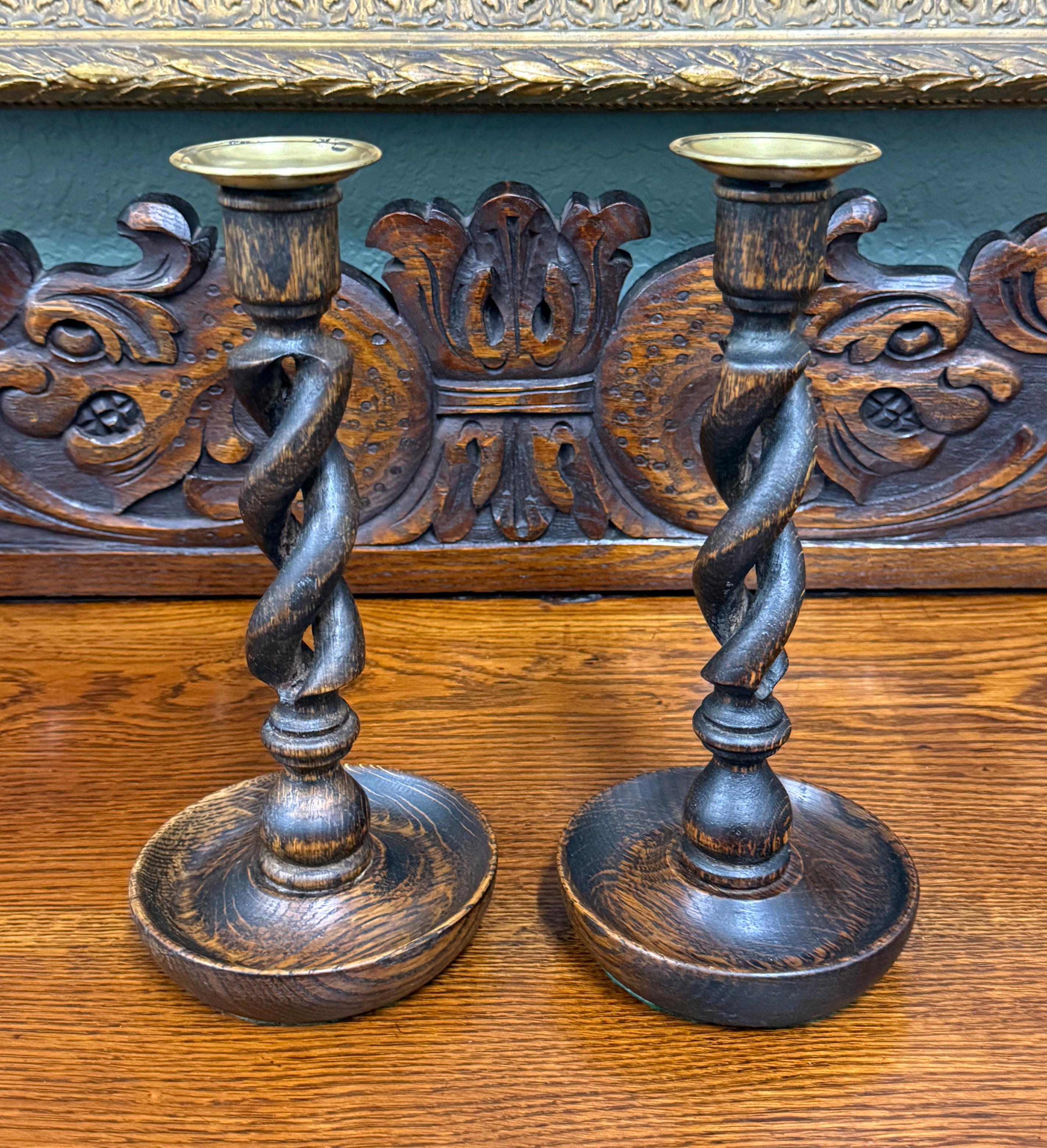 Antico portacandele inglese aperto a torsione d'orzo in Oak PAIR 10.5