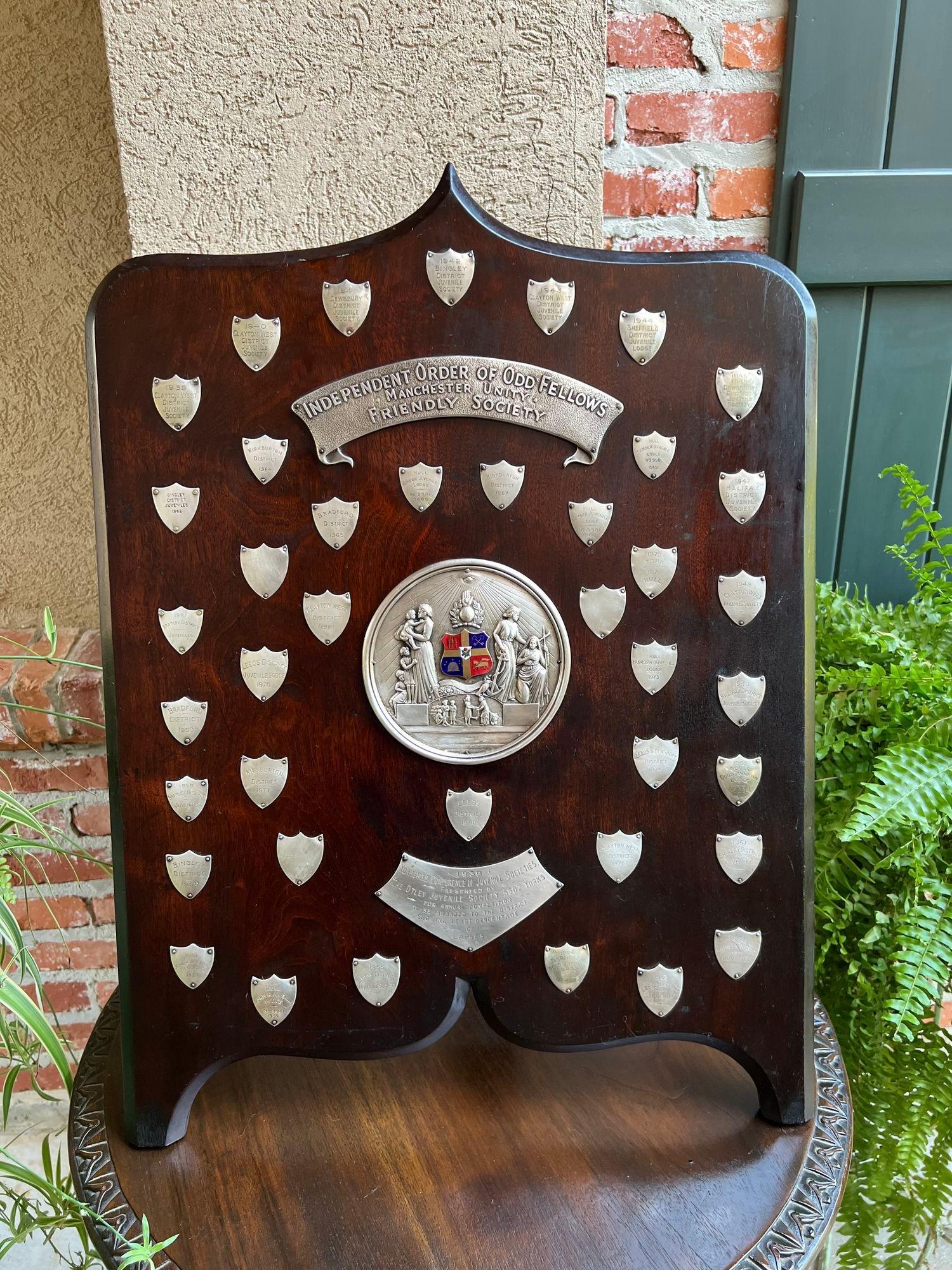 Antique English Order of the Odd Fellows Society Trophy Award c1939 Silver plate For Sale 5