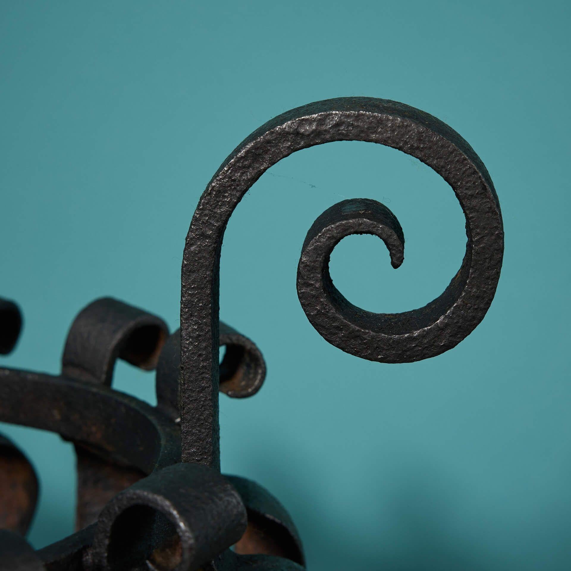 Fatto a mano Antico cesto da fuoco inglese ovale a scorrimento in vendita