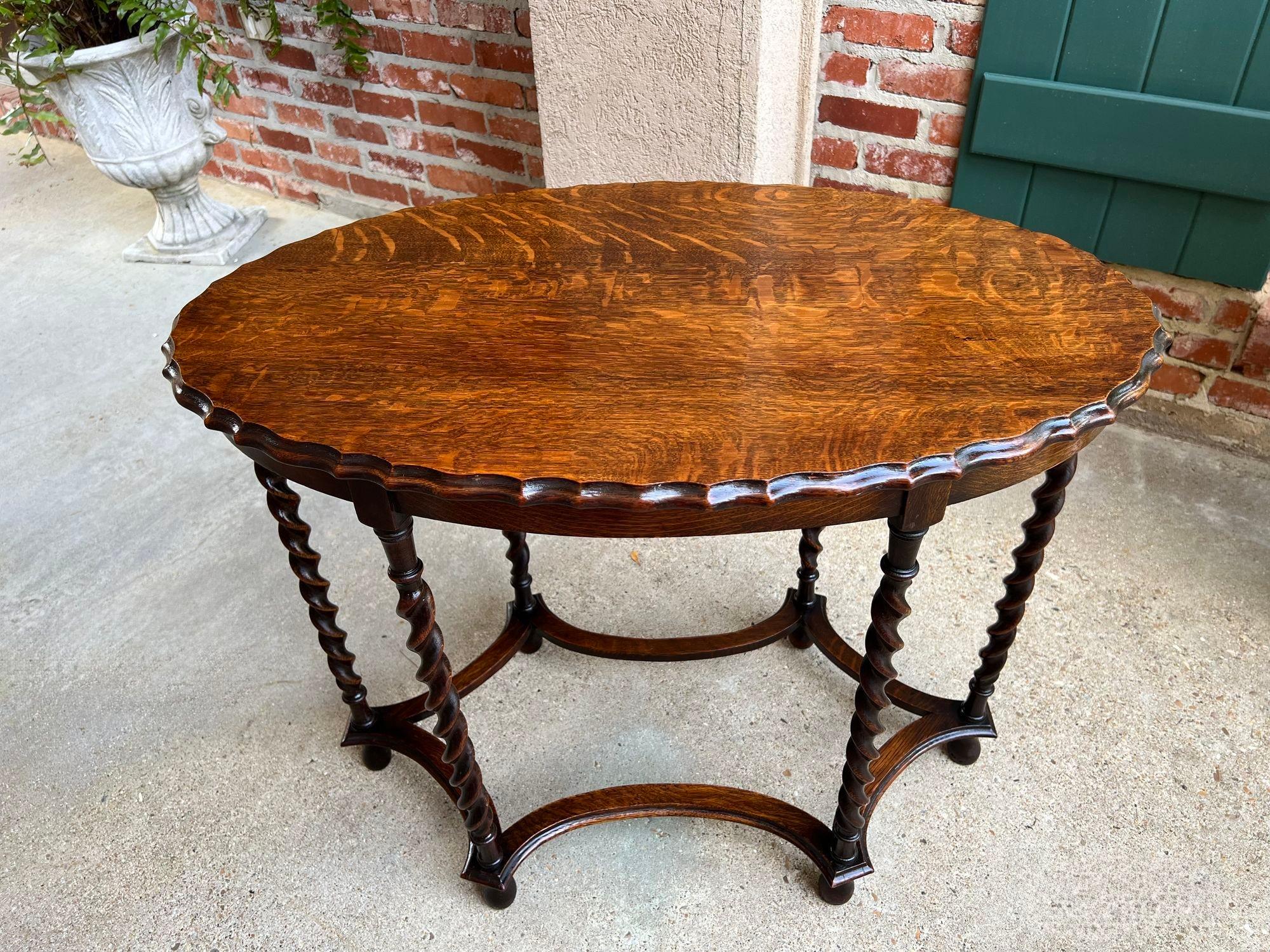 Tourné Ancienne table centrale d'appoint ovale anglaise BARLEY TWIST Tiger Oak Jacobean c1920 en vente