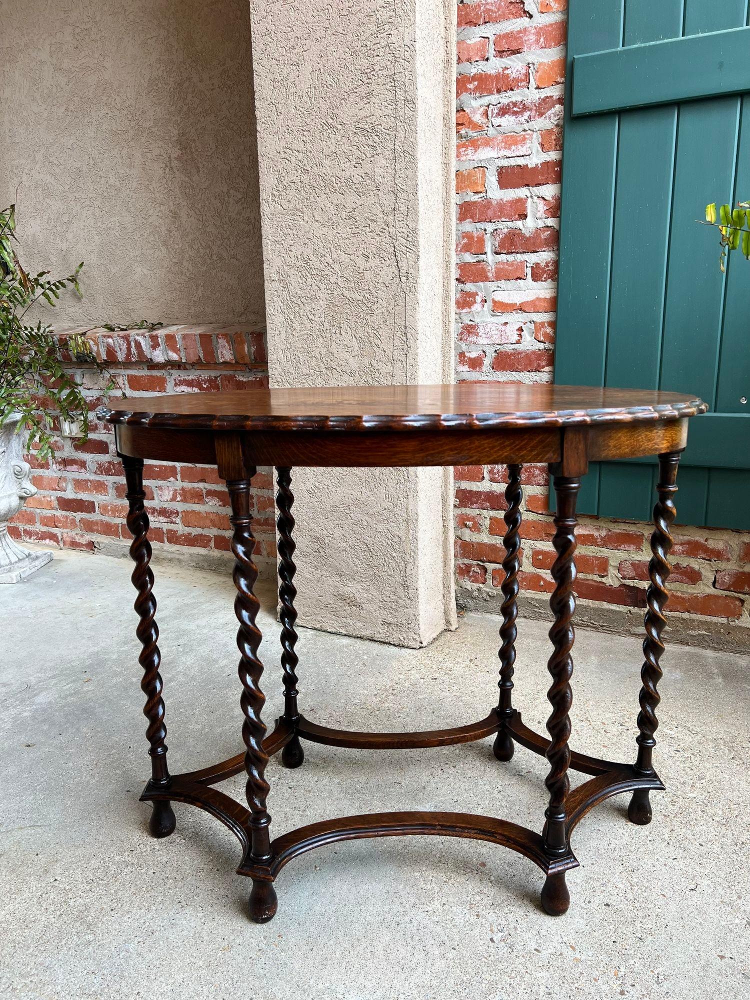 Ancienne table centrale d'appoint ovale anglaise BARLEY TWIST Tiger Oak Jacobean c1920 Bon état - En vente à Shreveport, LA