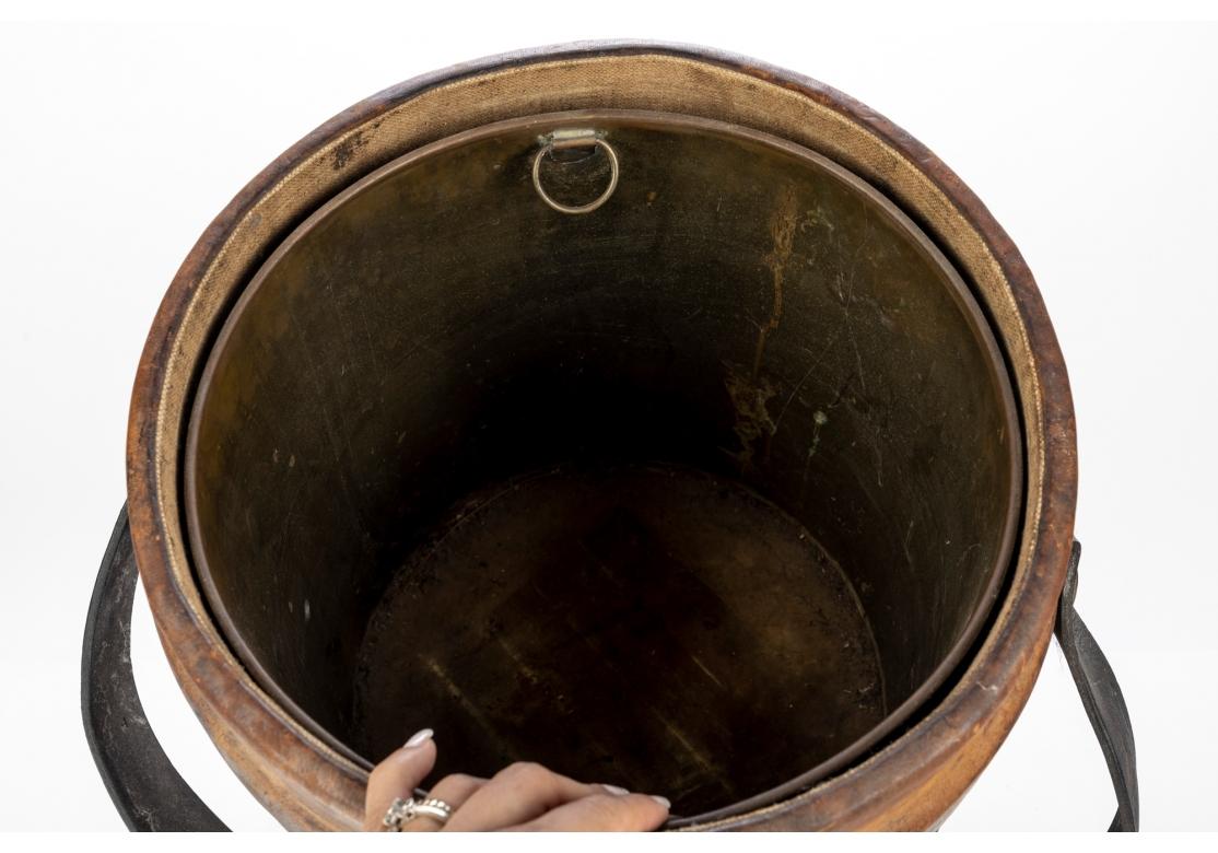 Antiker englischer Kordite-Bucket aus bemaltem Leder mit Leinen (Georgian)
