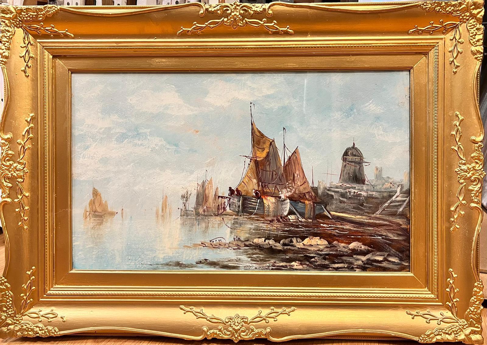 Figurative Painting de Antique English - Antiguo óleo inglés Puerto pesquero ocupado con barcos amarrados, luz cálida y encantadora