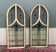 Antike englische PAIR LARGE GOTHIC CHURCH Buntglasfenster, Bleiglas, gerahmt