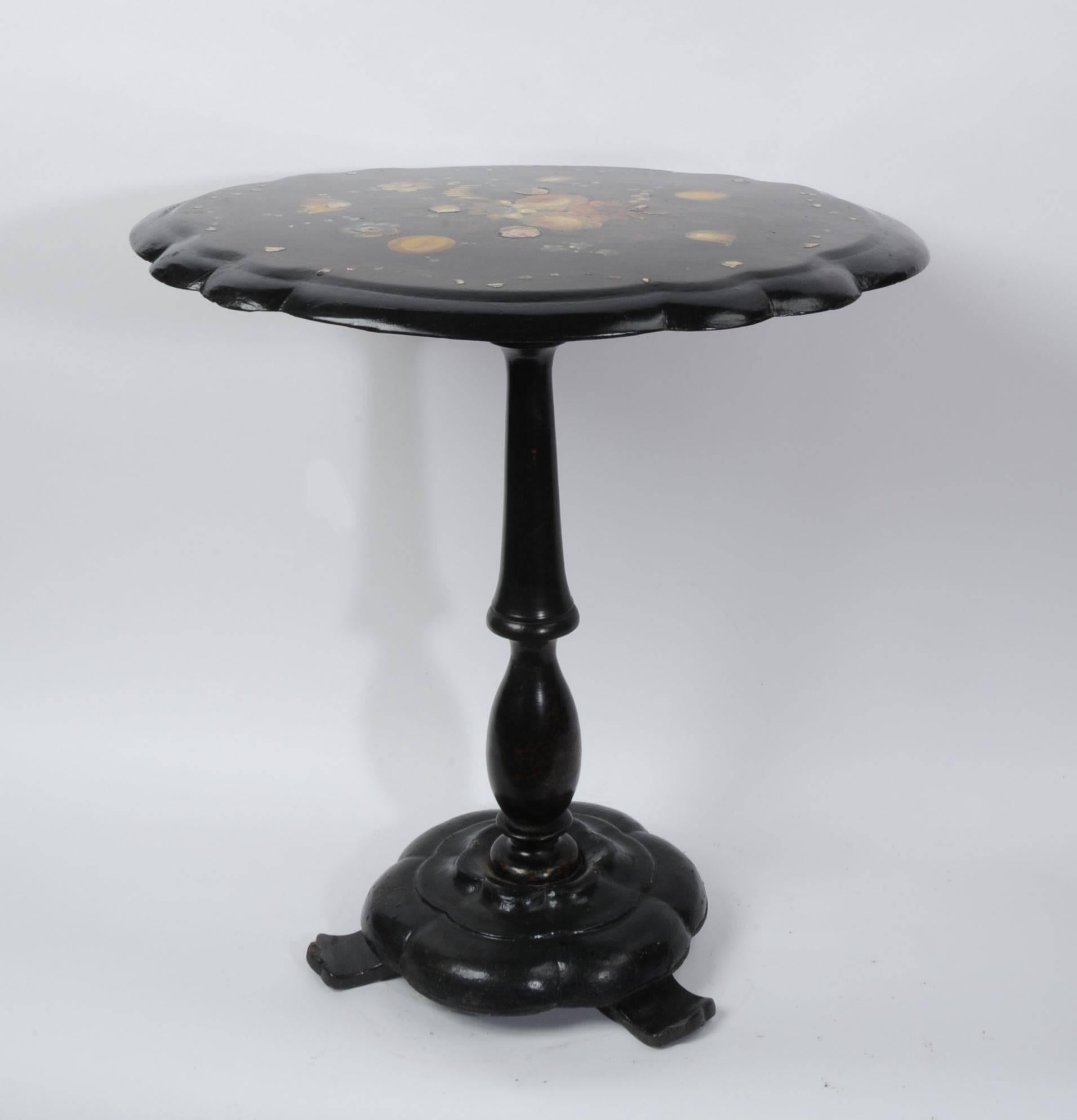 19th Century Antique English Papier-Mache Tilt-Top Table For Sale