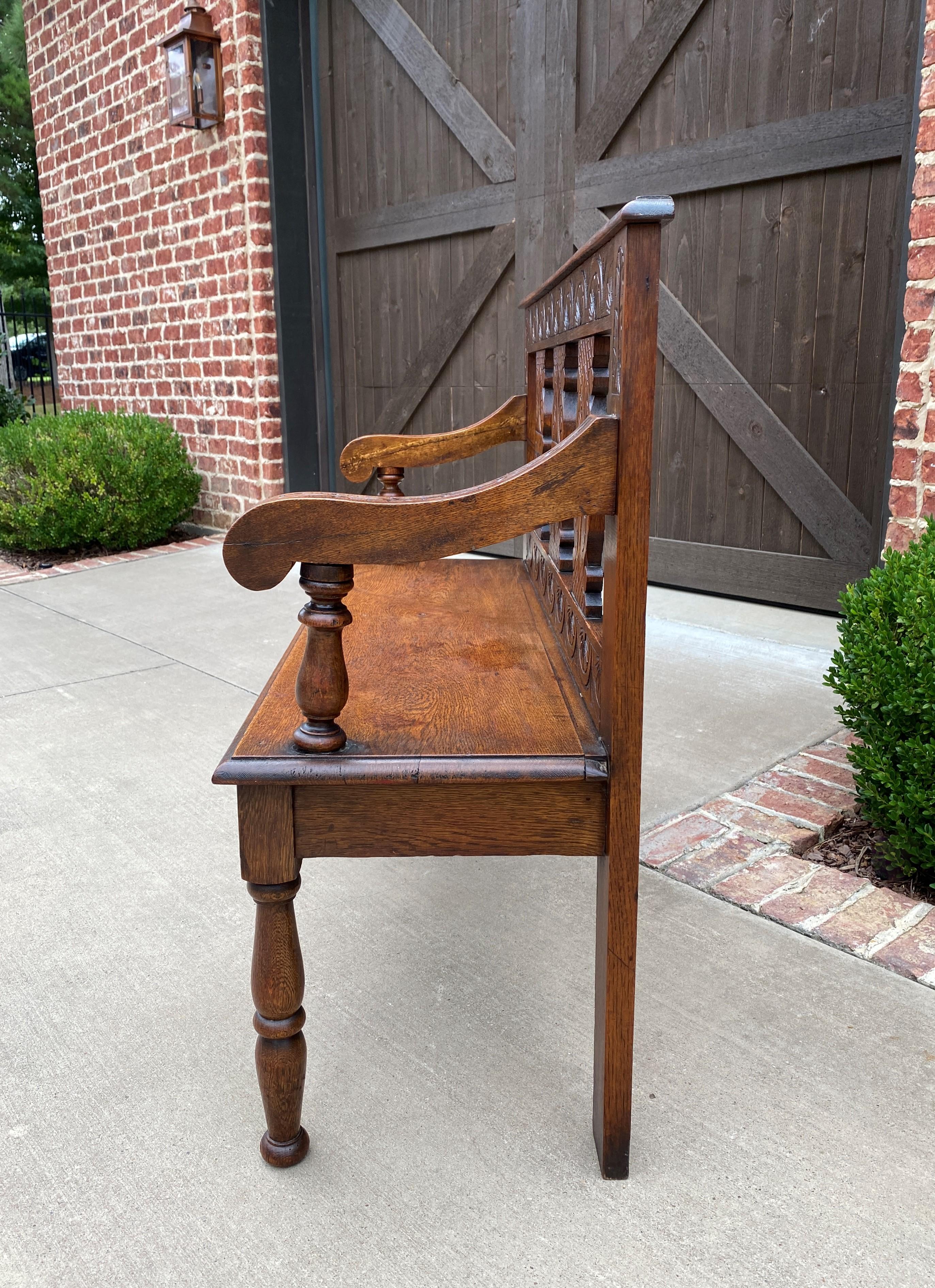 Early 20th Century Antique English Petite Bench Settee Hall Entry Bench Banquette Oak 19thC