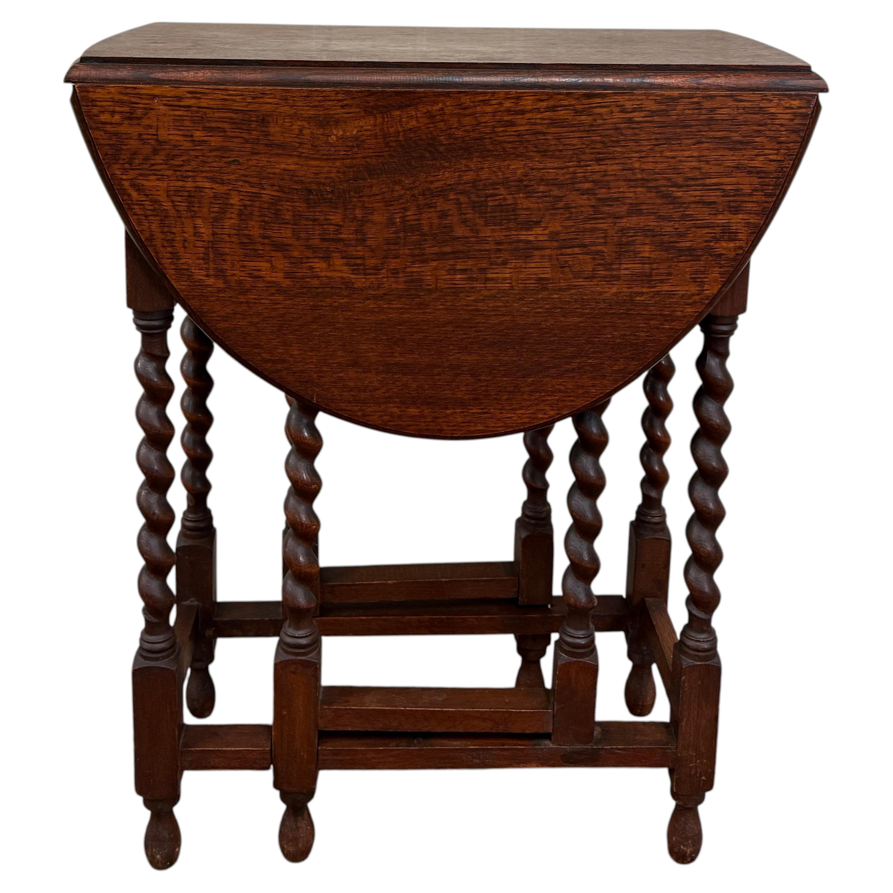 Antique English Petite Table Drop Leaf Gateleg Barley Twist Oak Oval c.1920-30s