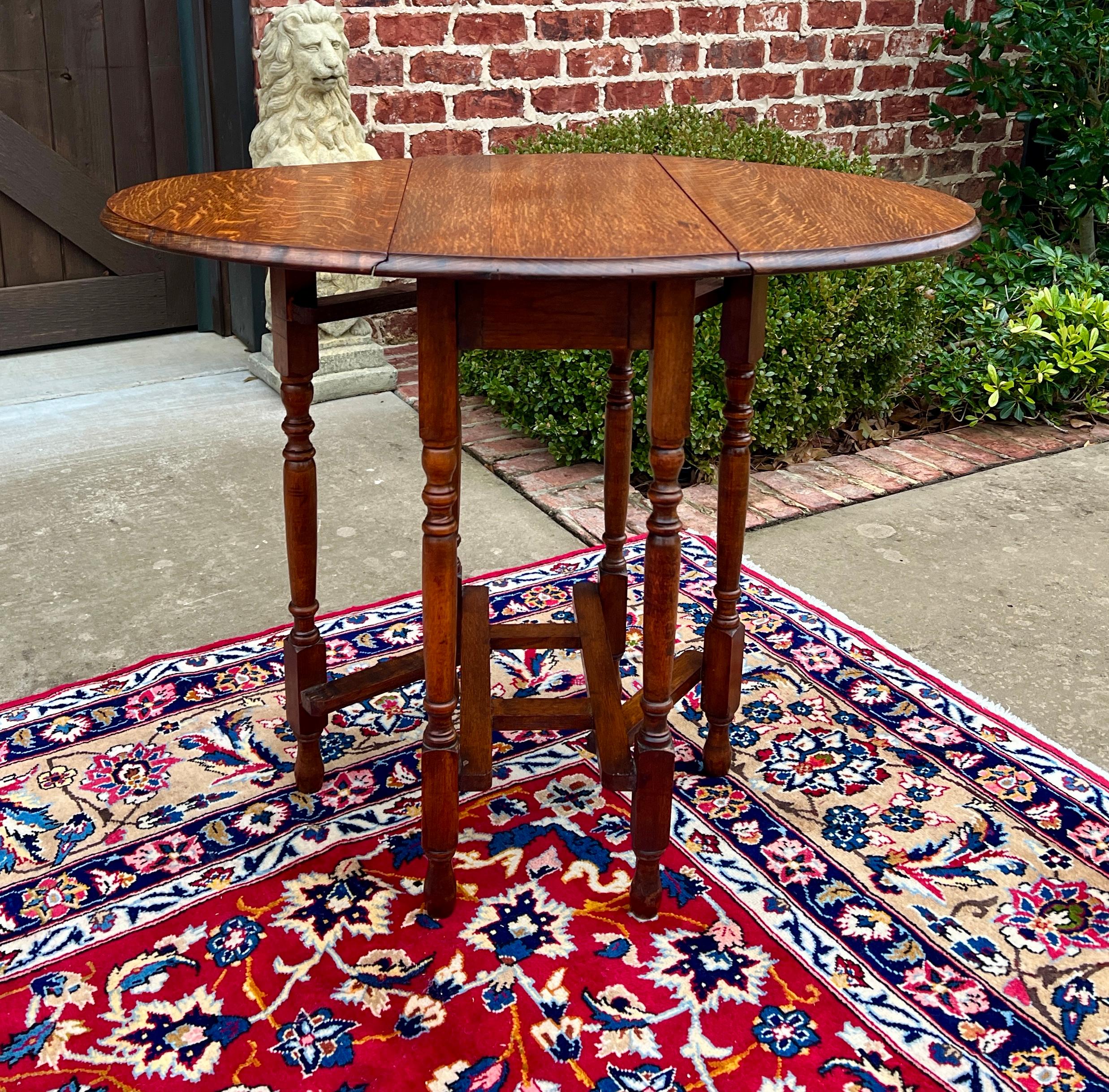 Antique English Petite Table Drop Leaf Gateleg Turned Post Oak Oval c.1930s 10
