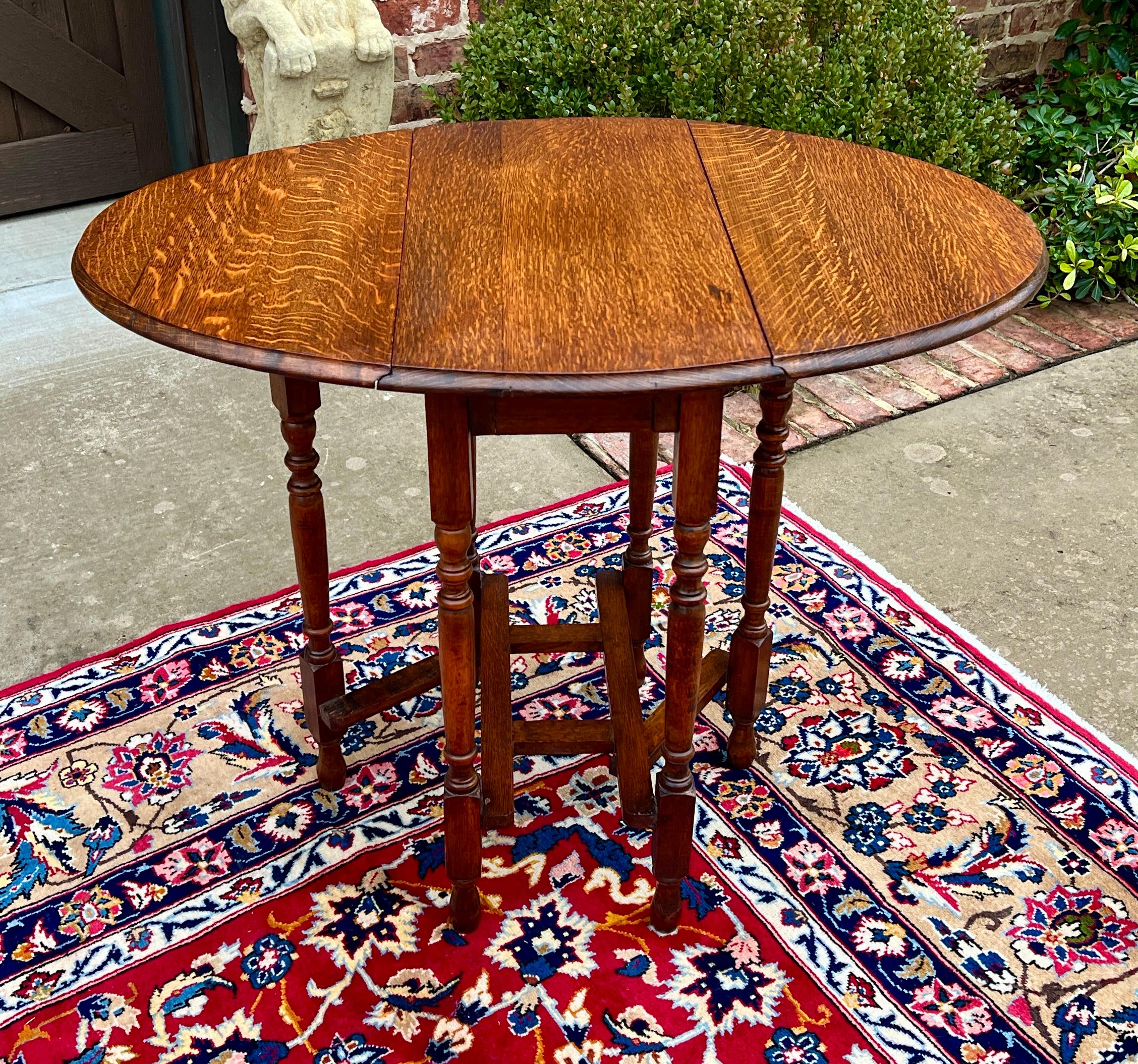 Antique English Petite Table Drop Leaf Gateleg Turned Post Oak Oval c.1930s 11