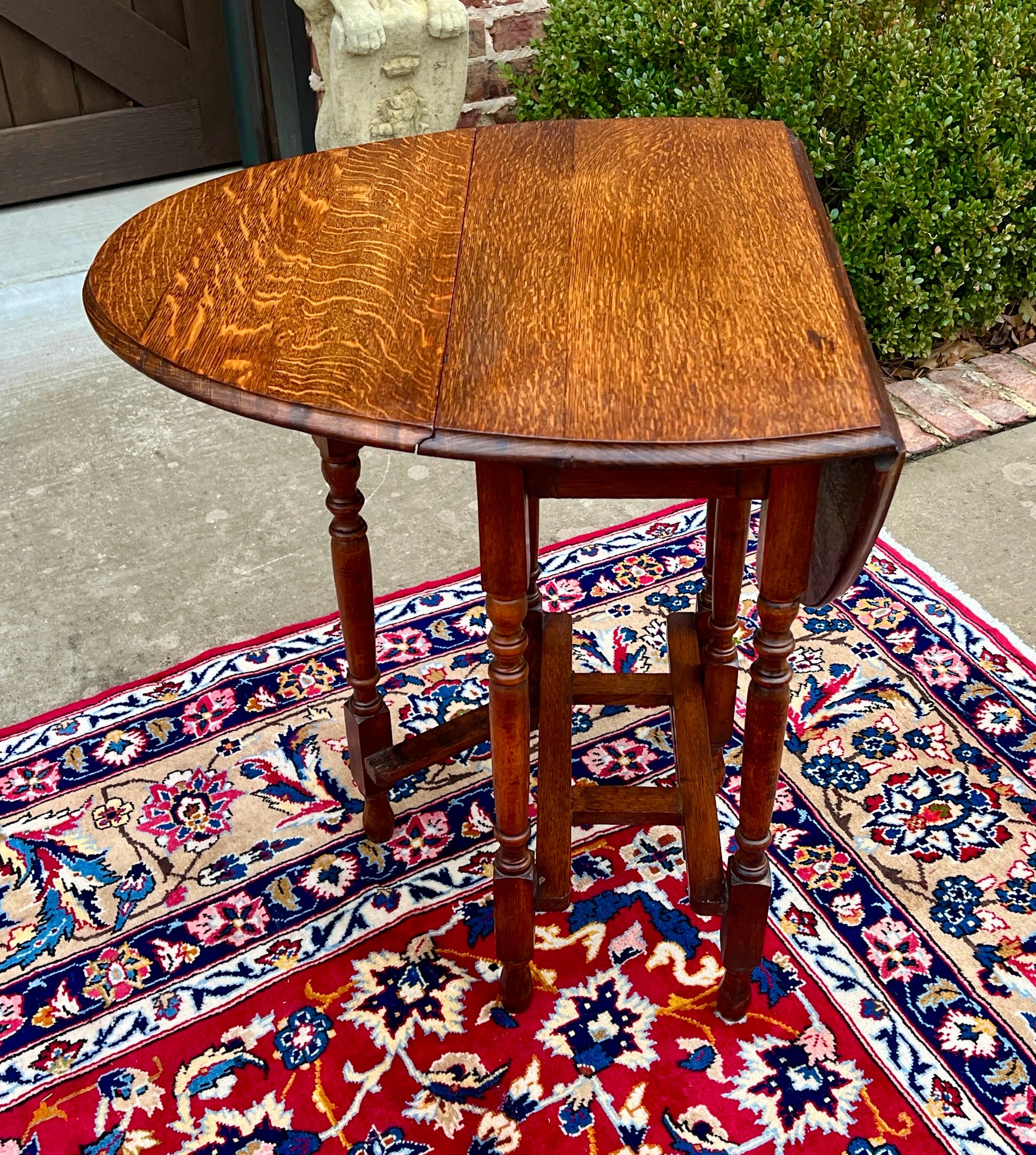 Antique English Petite Table Drop Leaf Gateleg Turned Post Oak Oval c.1930s 14