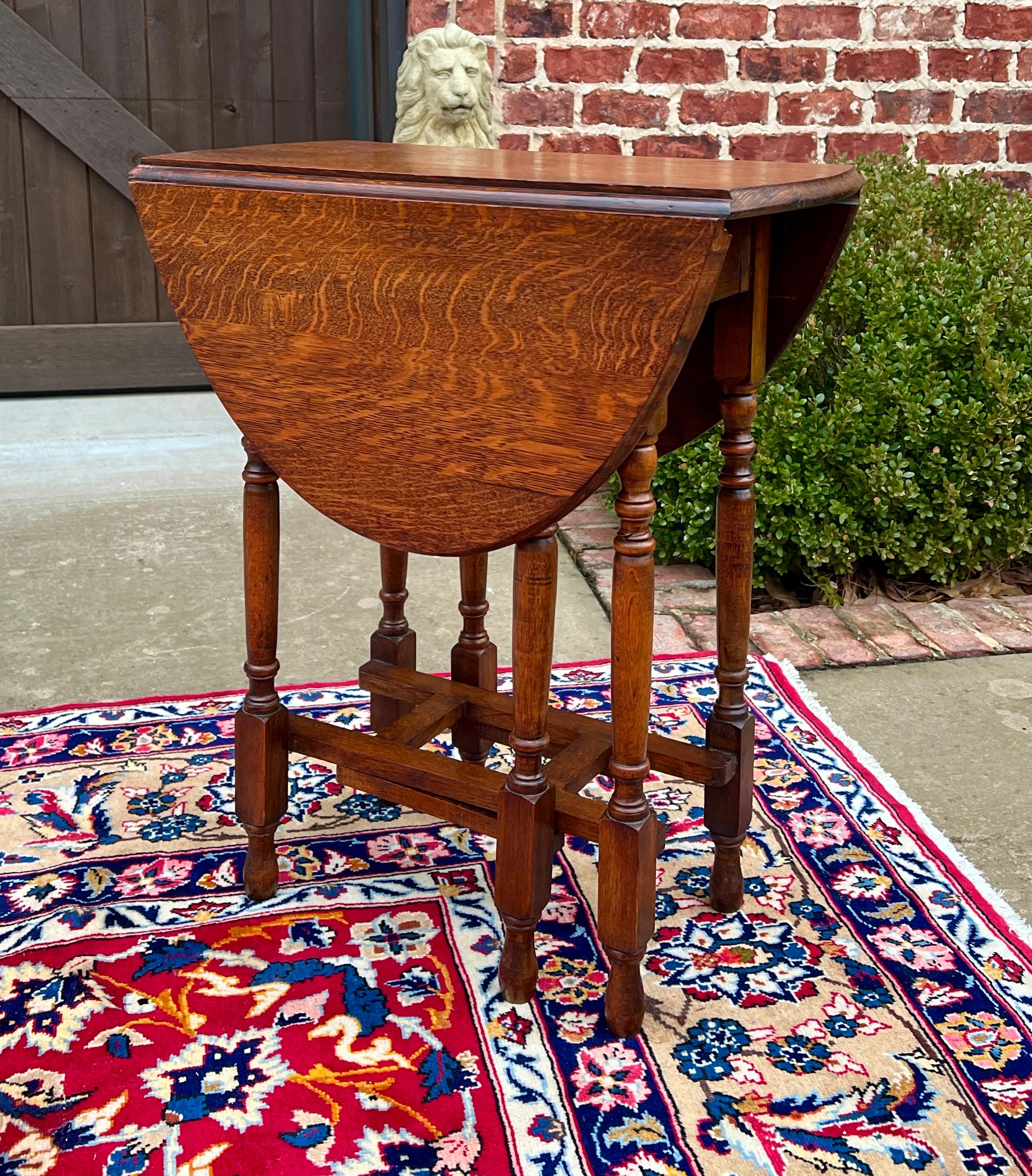 Edwardian Antique English Petite Table Drop Leaf Gateleg Turned Post Oak Oval c.1930s