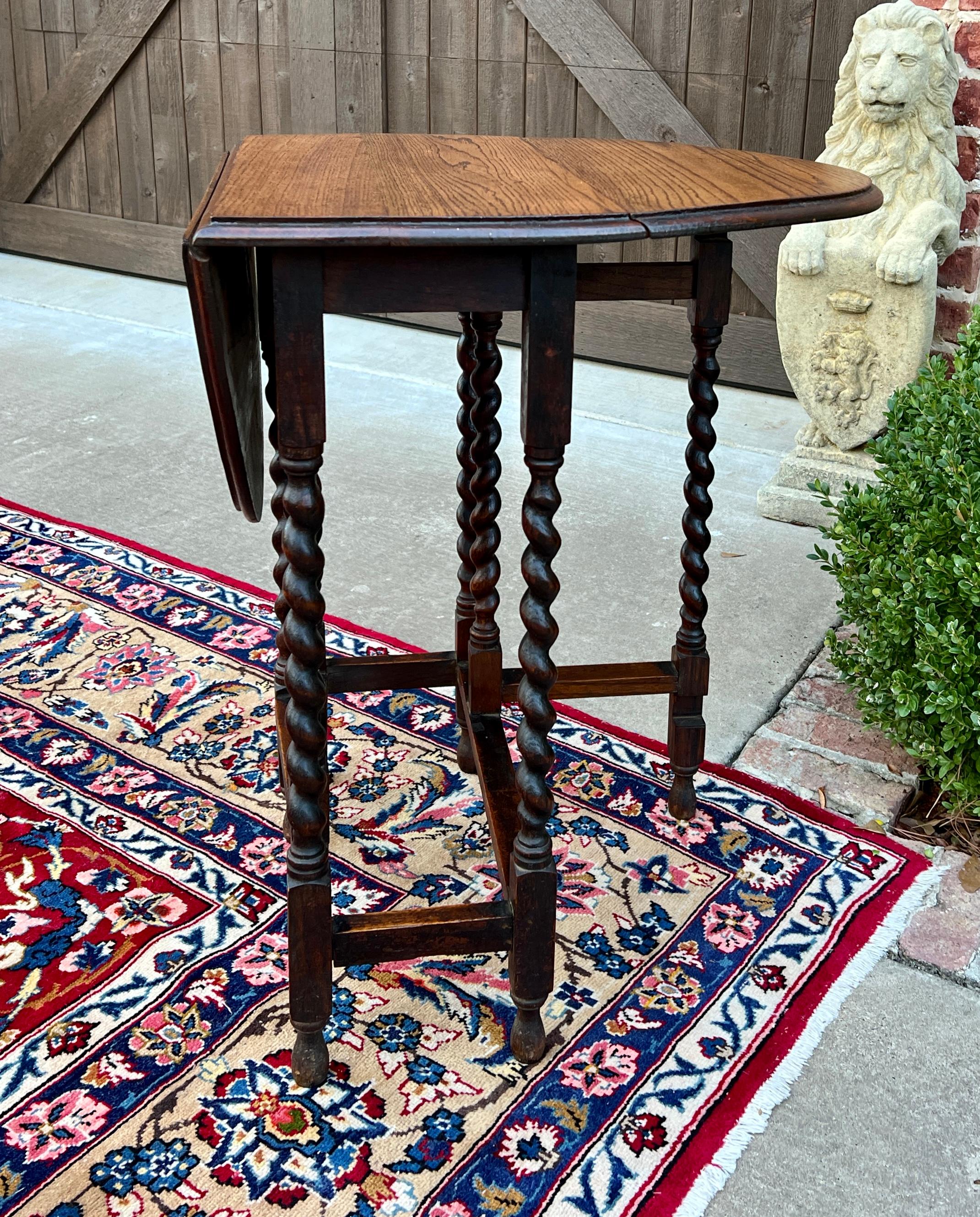 Antique English PetiteTable Drop Leaf Gateleg Barley Twist Oak Oval 9