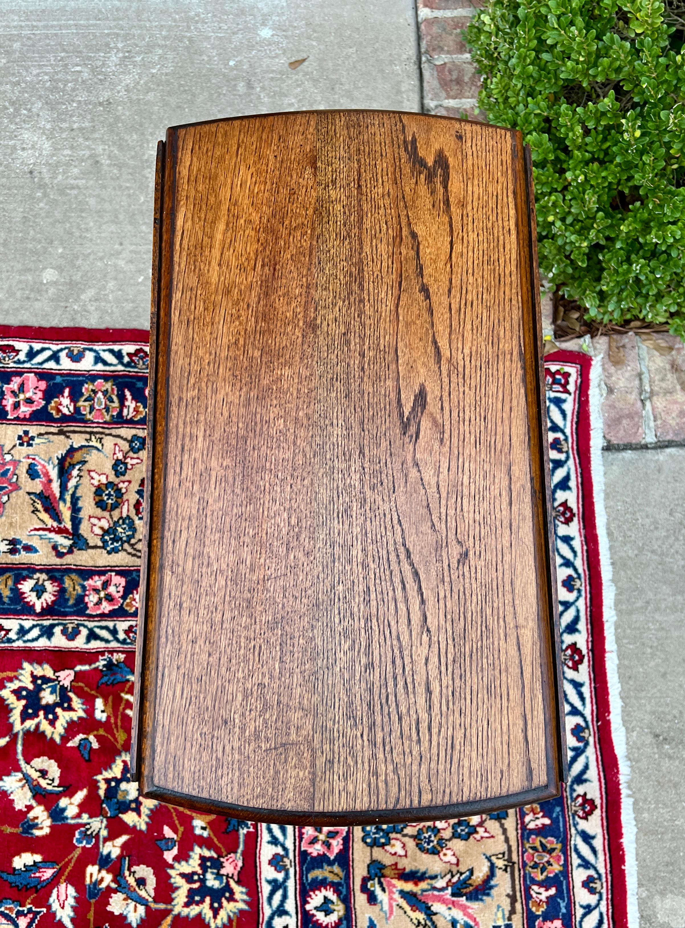 Antique English PetiteTable Drop Leaf Gateleg Barley Twist Oak Oval 12