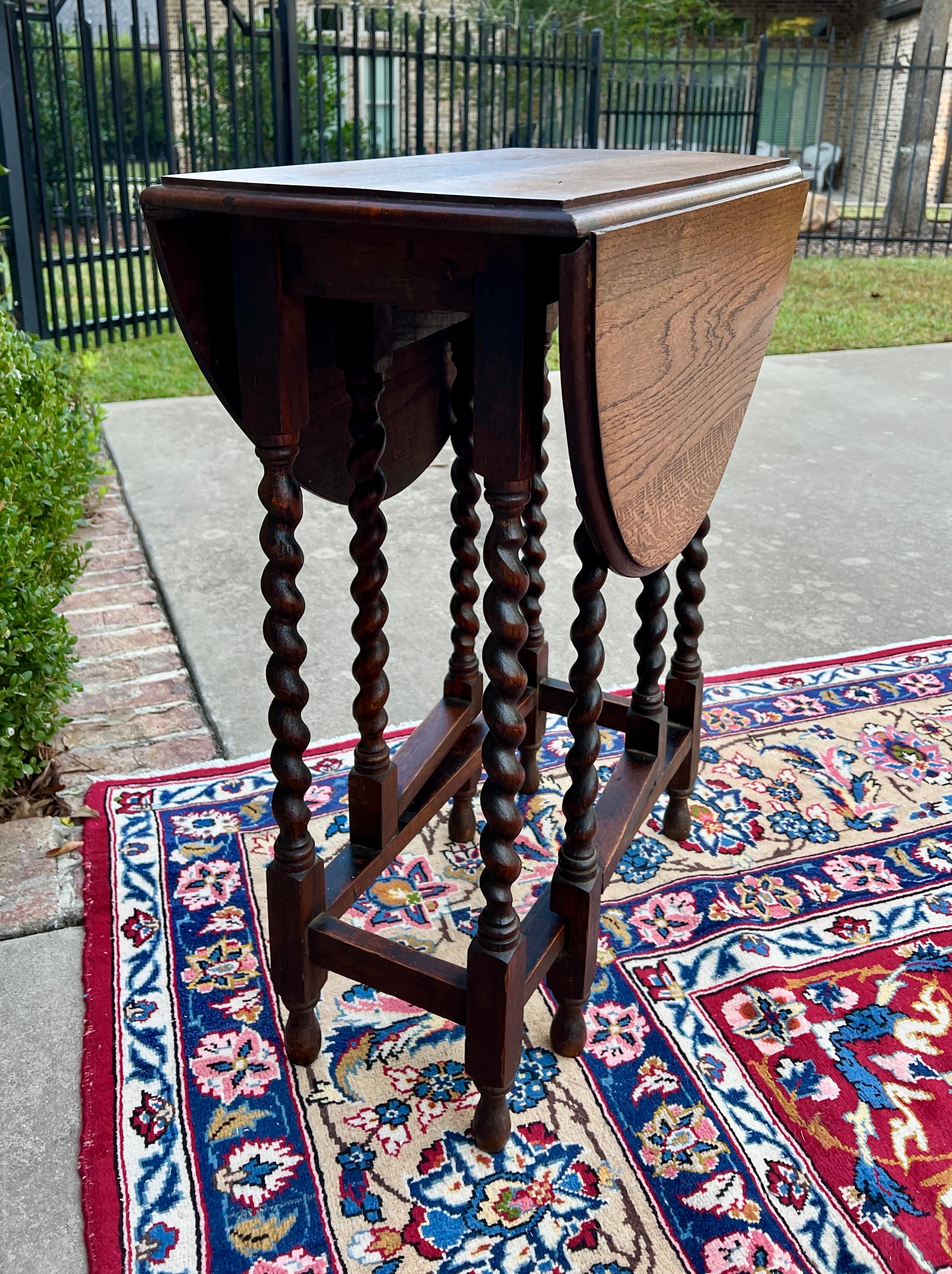 Antique English PetiteTable Drop Leaf Gateleg Barley Twist Oak Oval 1