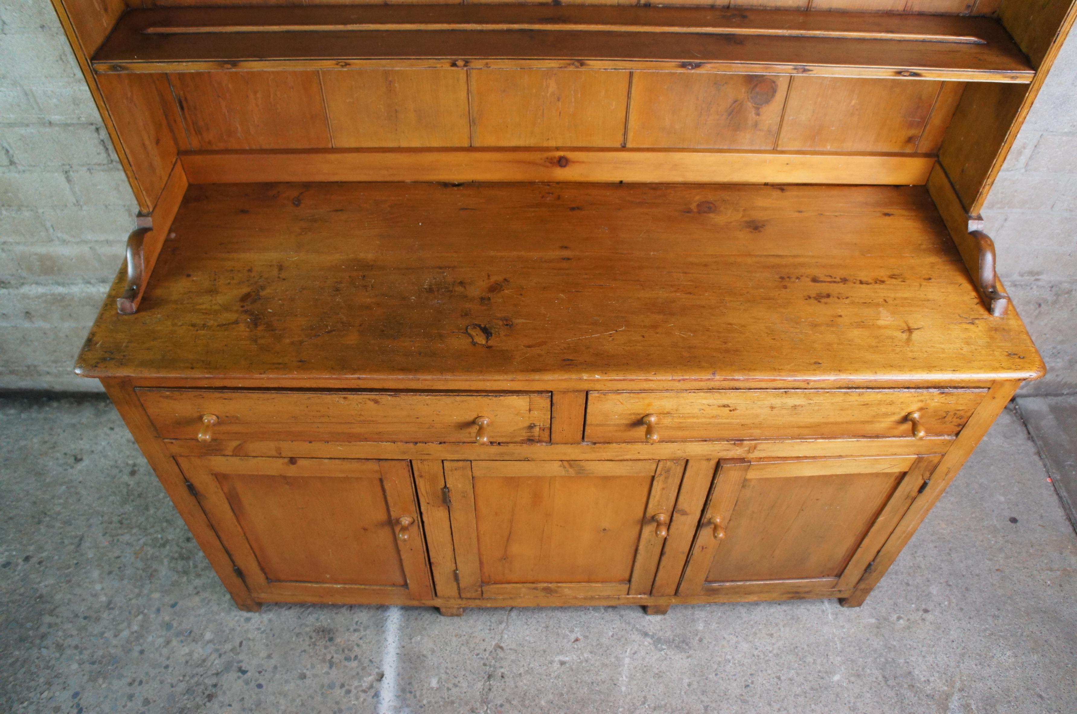 Antique English Pine Country Farmhouse Cupboard China Hutch Welsh Style Dresser In Good Condition In Dayton, OH