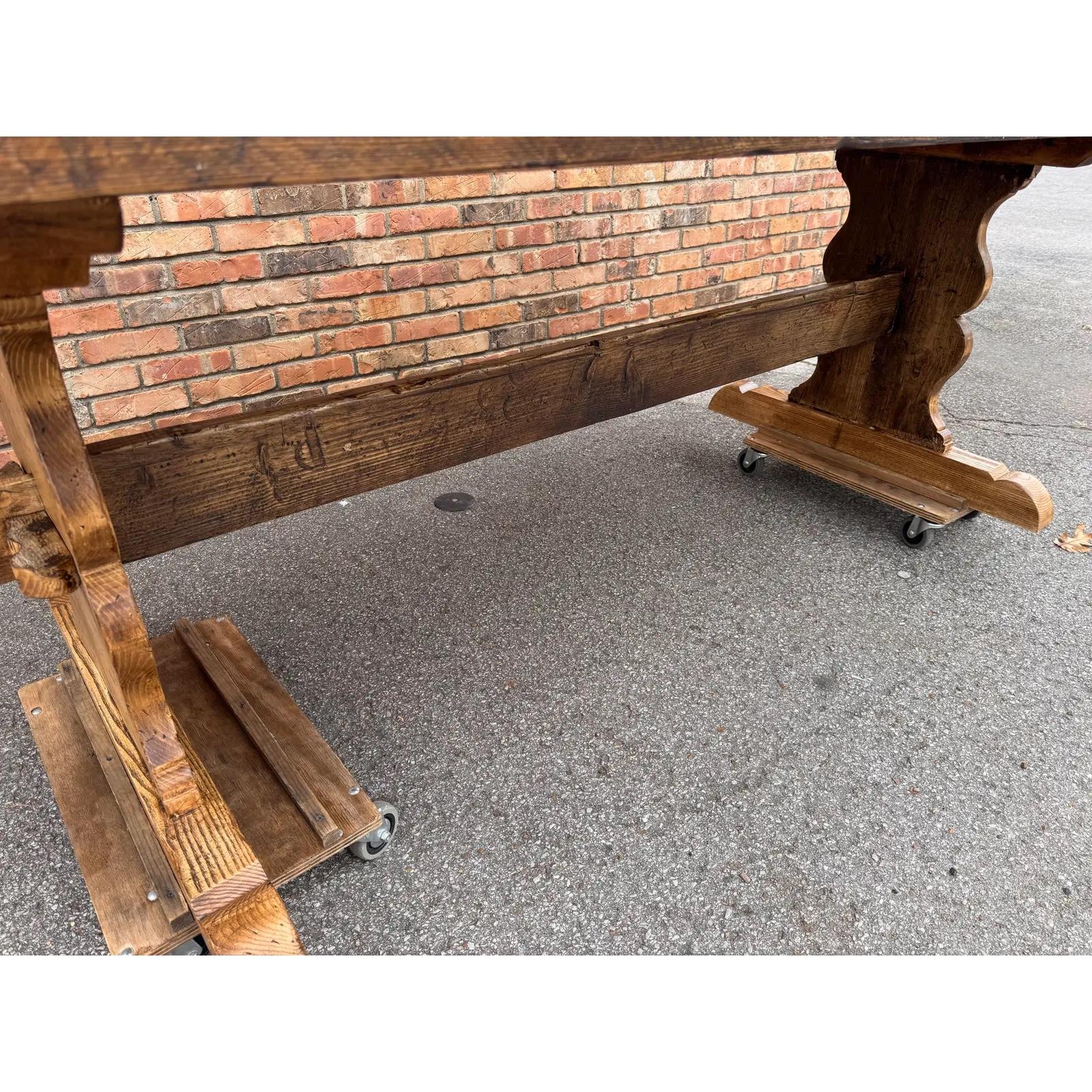 Fin du XIXe siècle Table de salle à manger anglaise ancienne en pin en vente