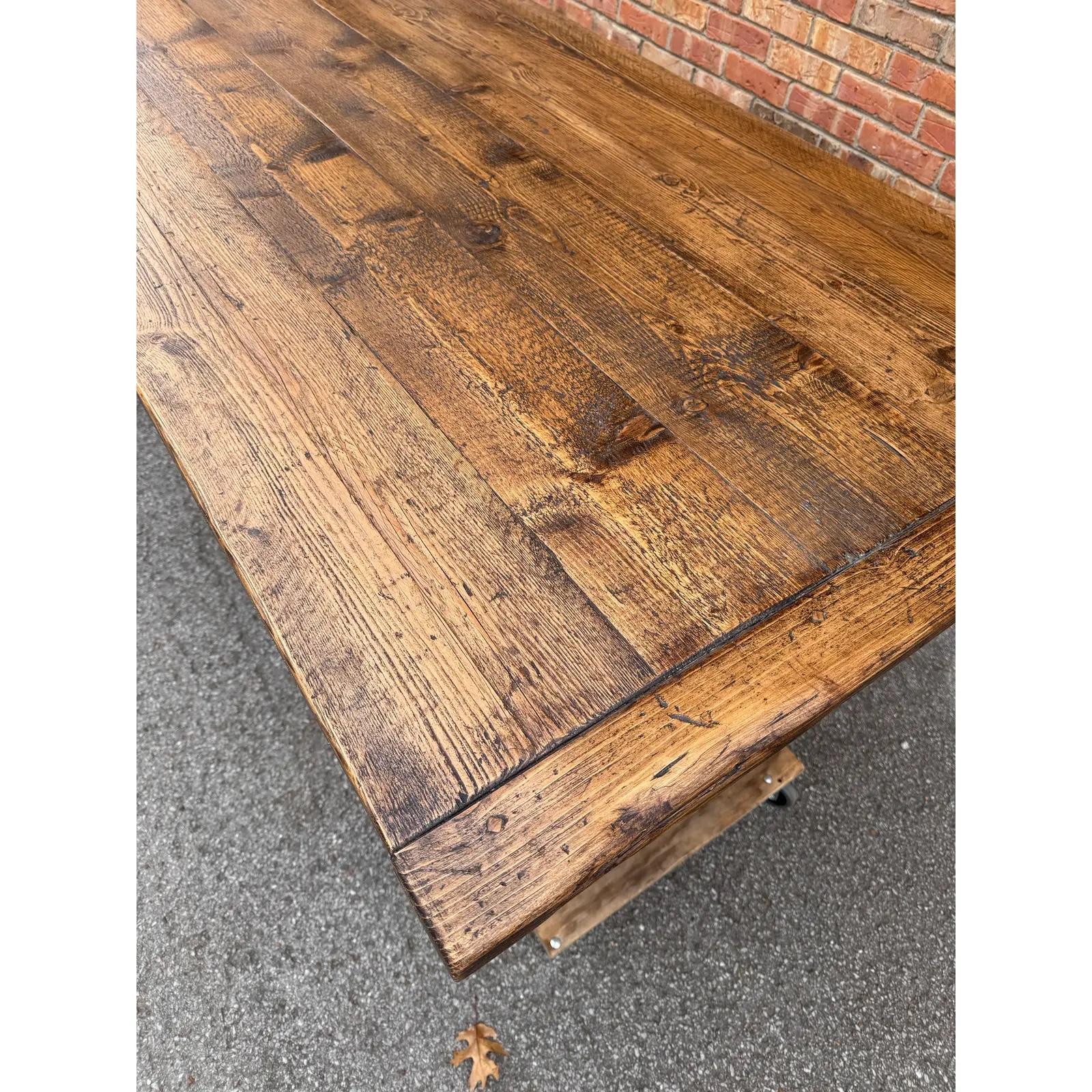Bois Table de salle à manger anglaise ancienne en pin en vente