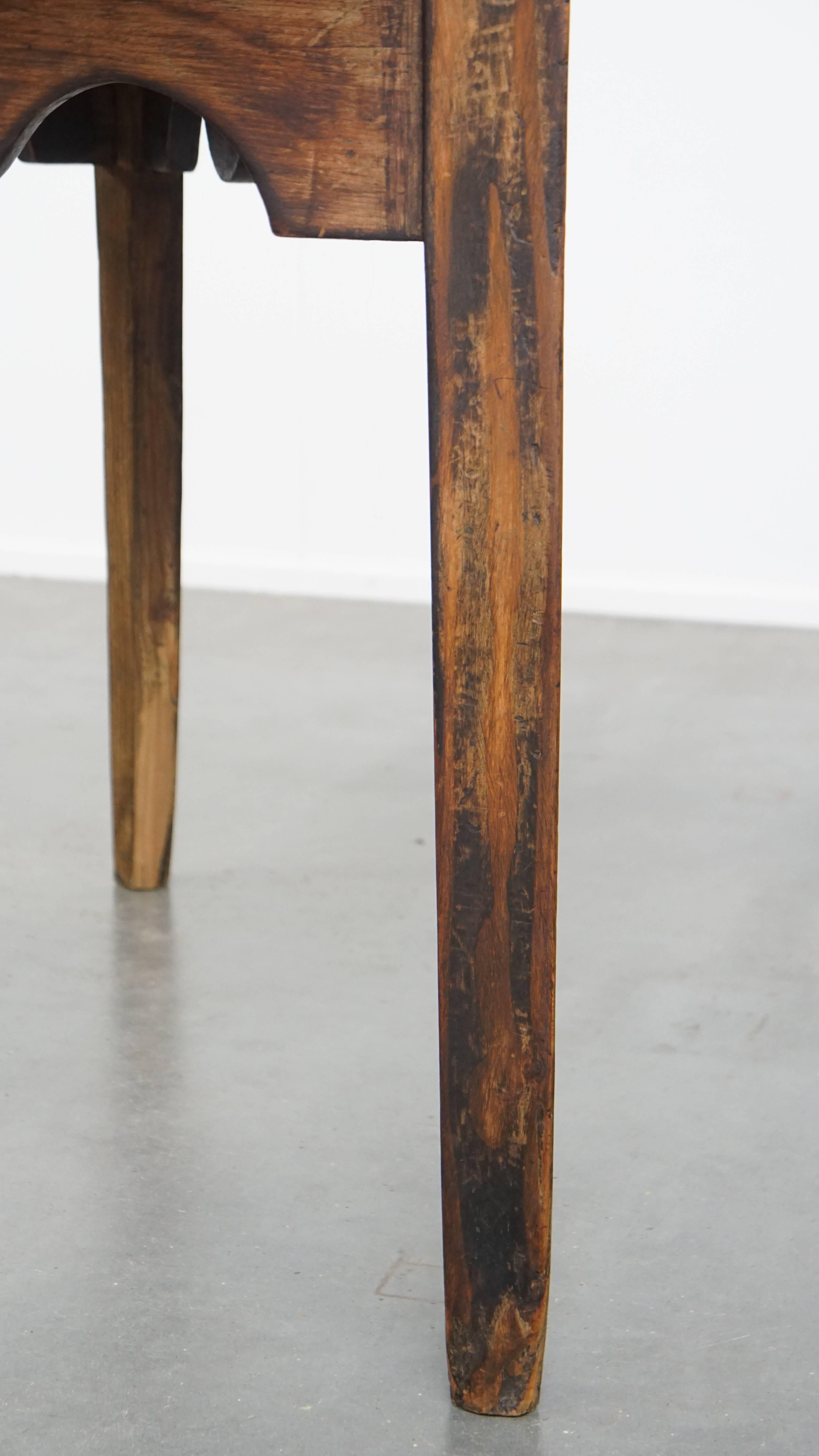 Antigua mesa de centro de madera de pino inglesa, mesa auxiliar del siglo XIX en venta 2