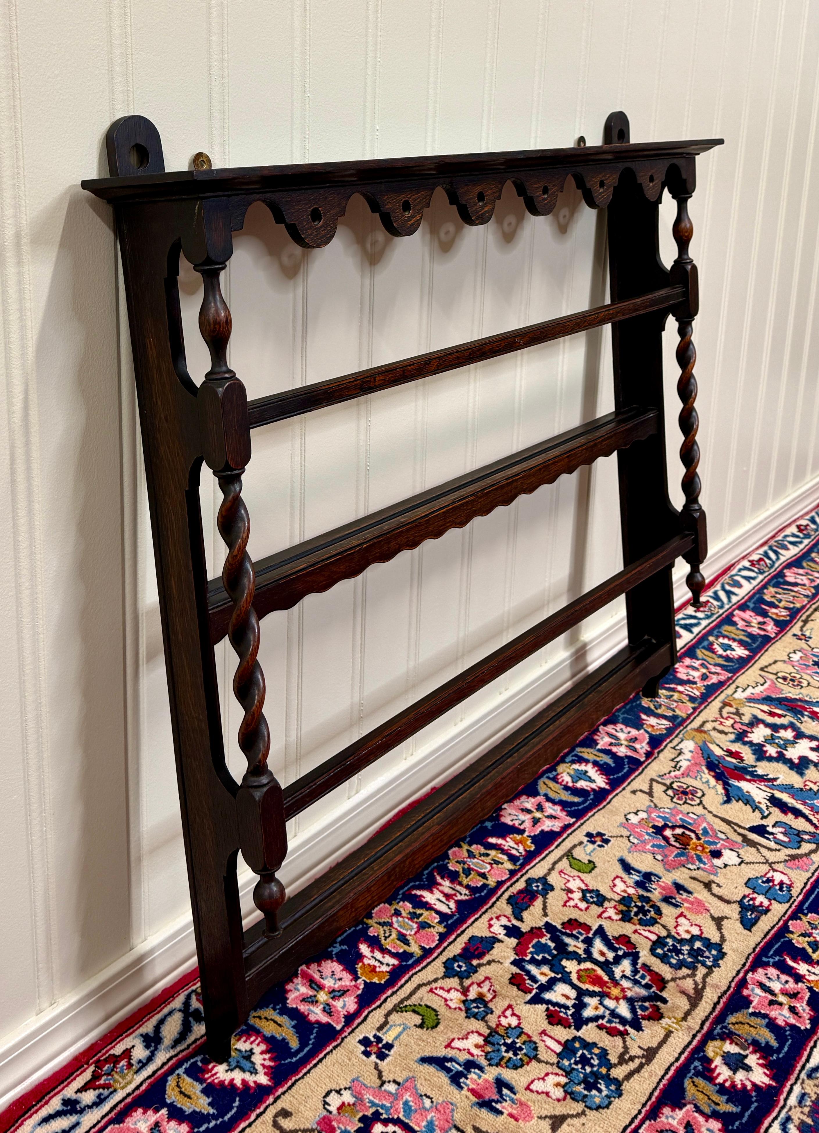 Early 20th Century Antique English Plate Rack Wall Shelf Barley Twist Post Carved Oak c. 1920s