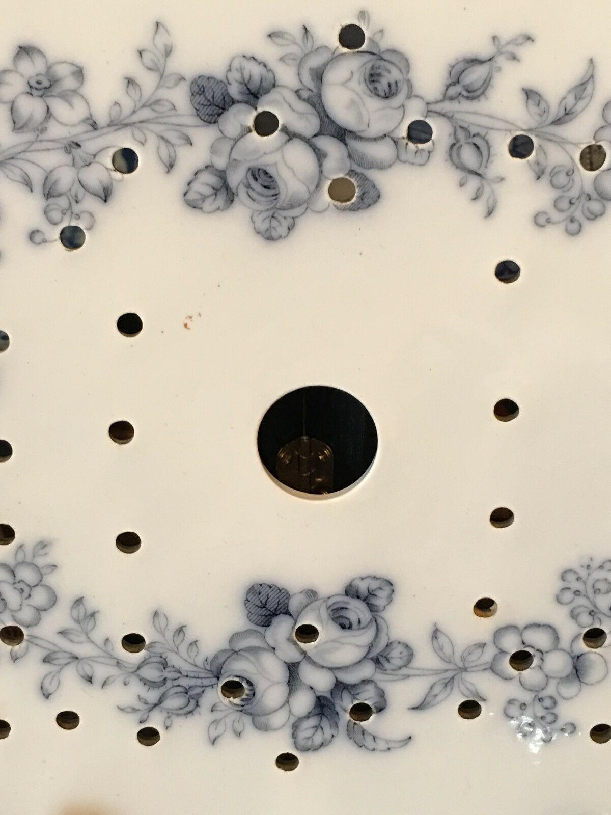 Ceramic English Platter Drainer Staffordshire Blue Transferware Minton, circa 1862