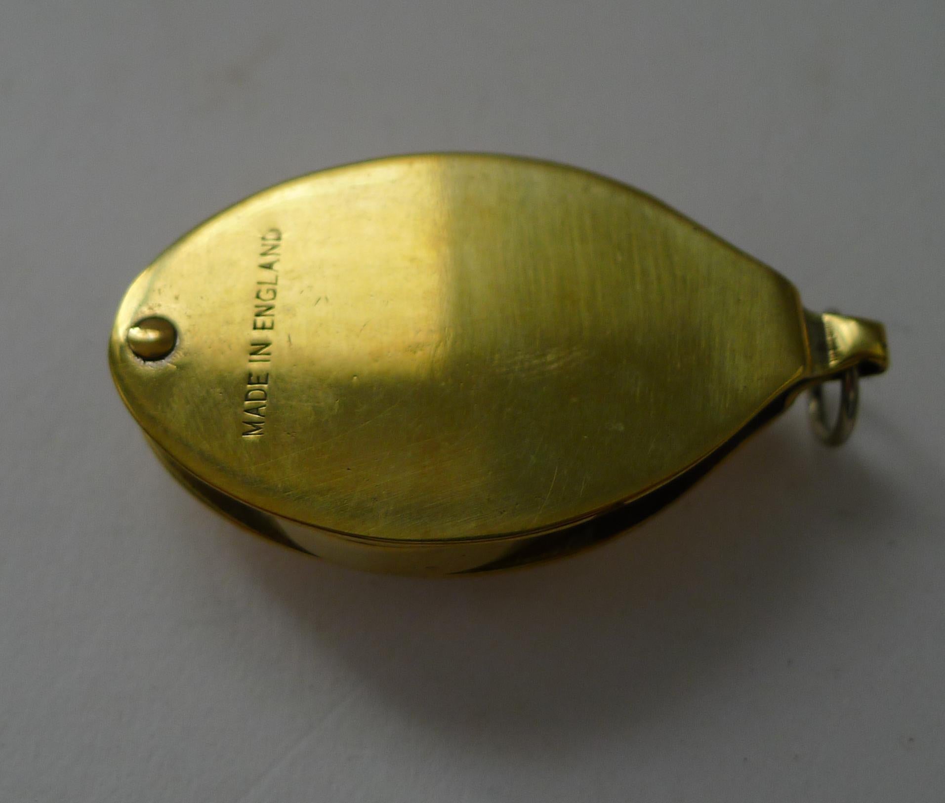 Antique English Pocket Magnifying Glass / Loop With Compass c.1920 In Good Condition In Bath, GB