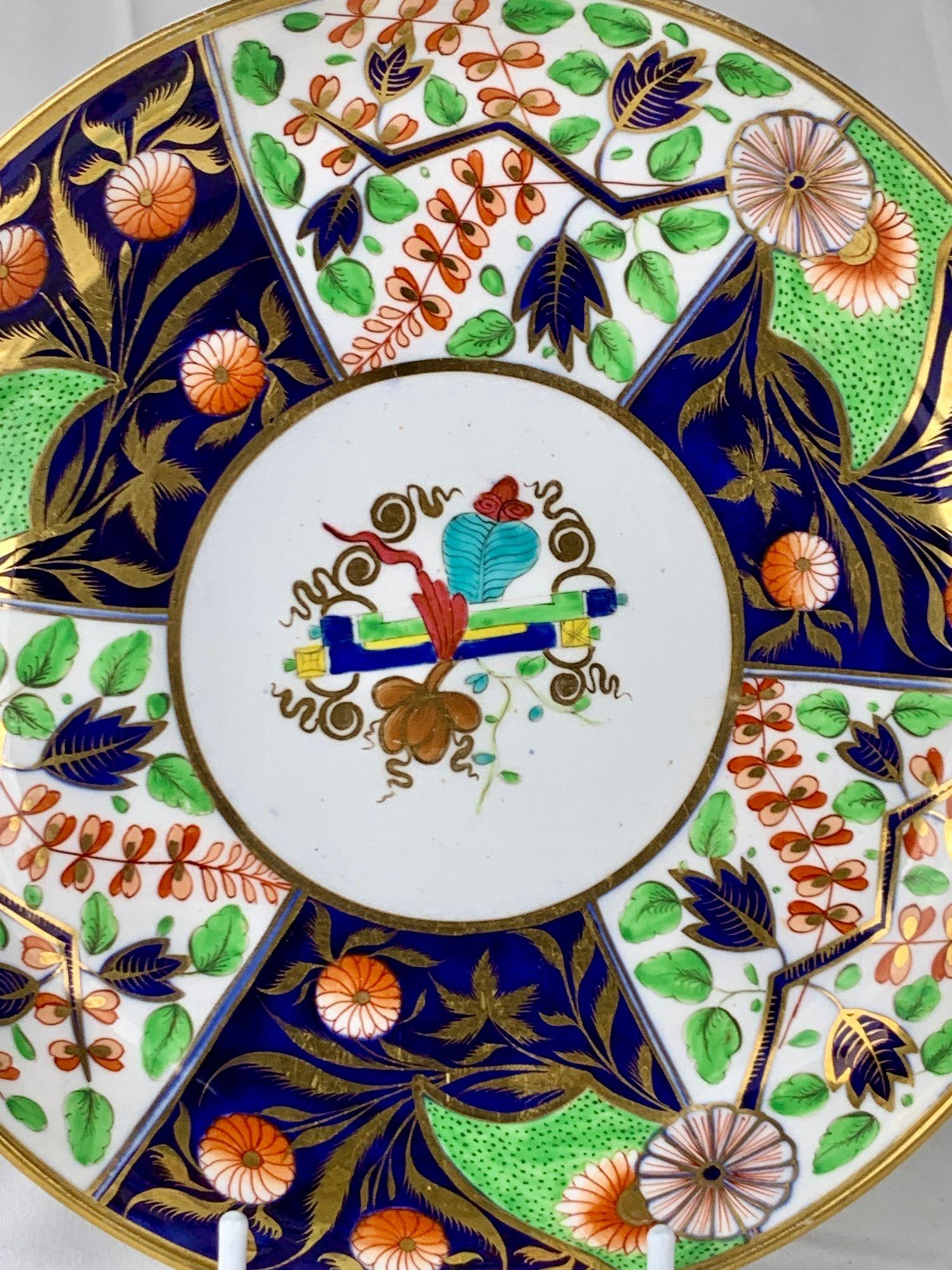 XIX secolo Antico piatto inglese in porcellana dipinto a mano in stile Imari da Spode Circa 1820 in vendita
