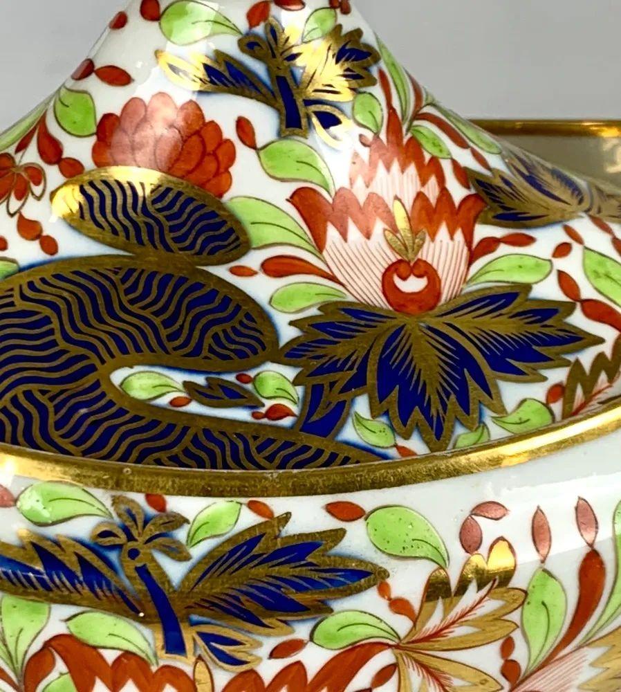 XIX secolo Antica zuccheriera inglese in porcellana di Worcester con motivo a pollice e dito C.C. 1820 in vendita